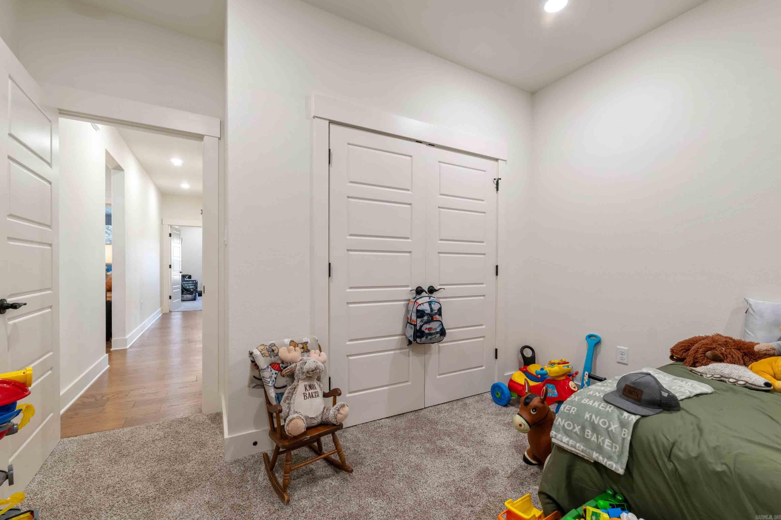 CORAL RIDGE - Residential