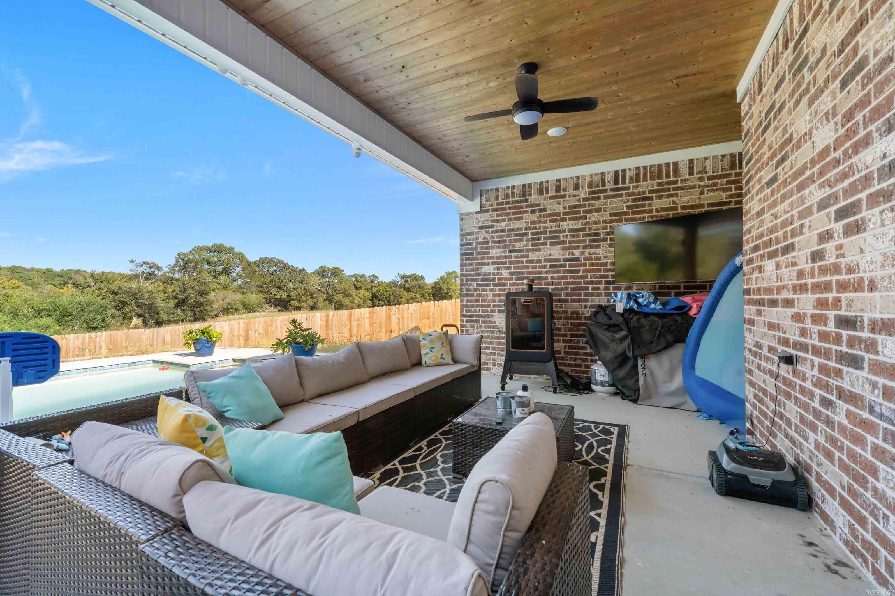 CORAL RIDGE - Residential