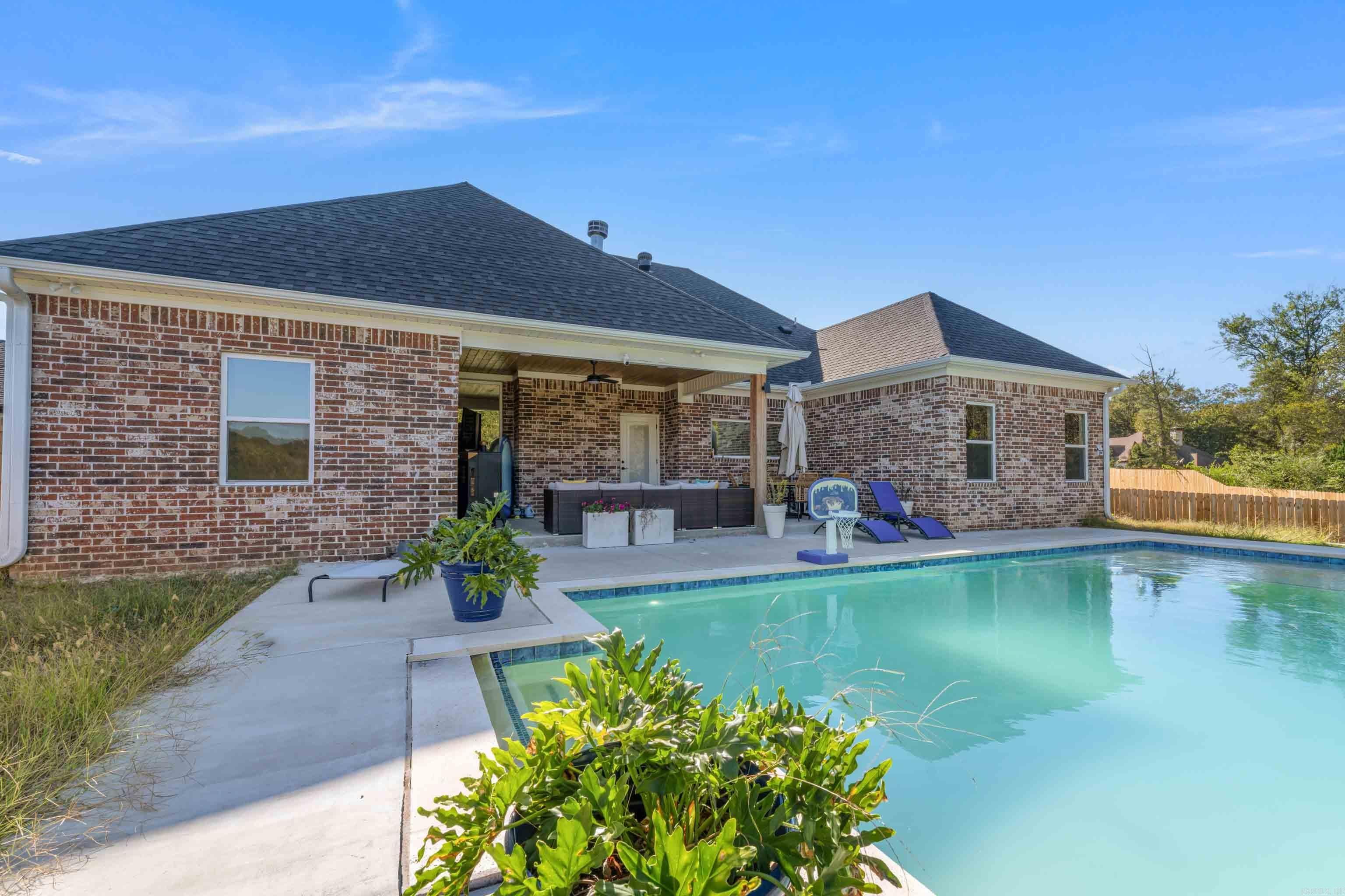 CORAL RIDGE - Residential