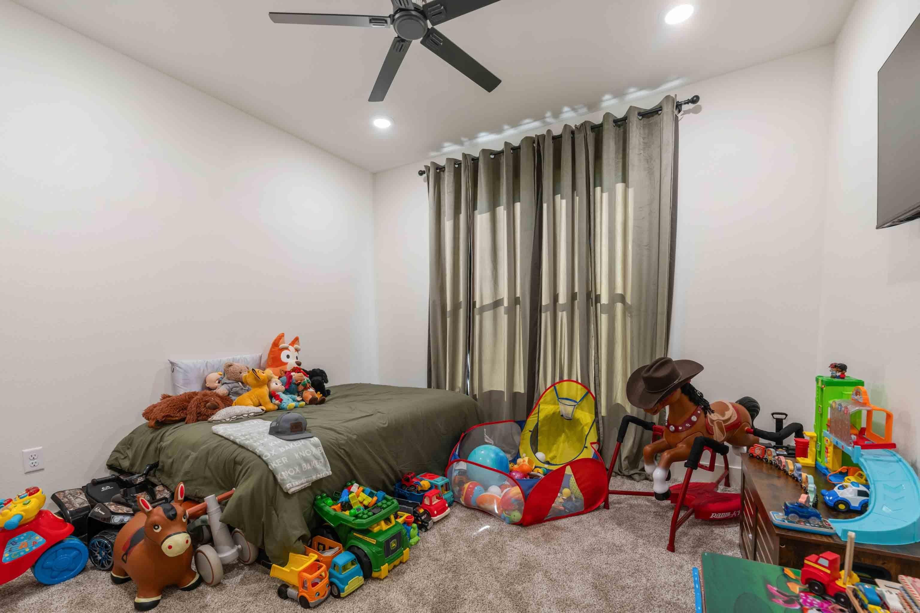 CORAL RIDGE - Residential