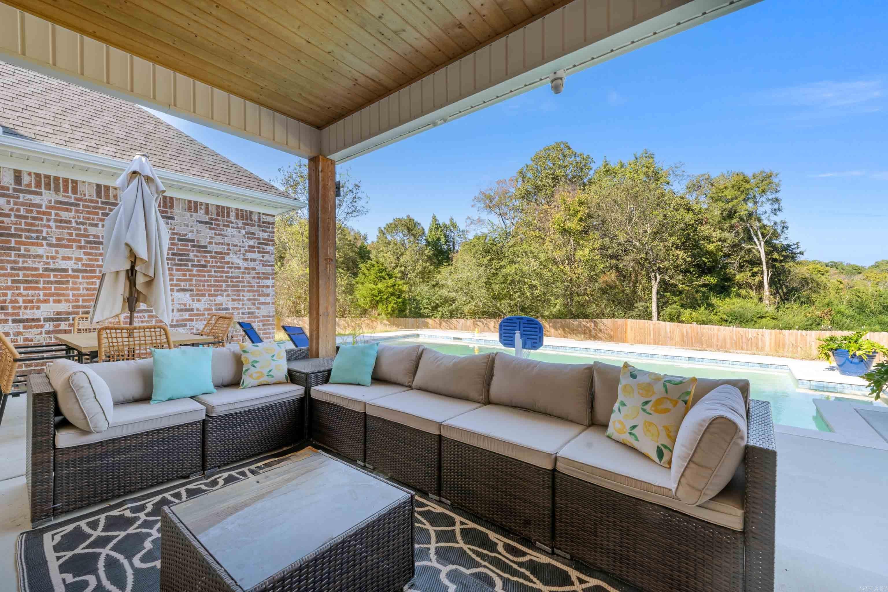 CORAL RIDGE - Residential