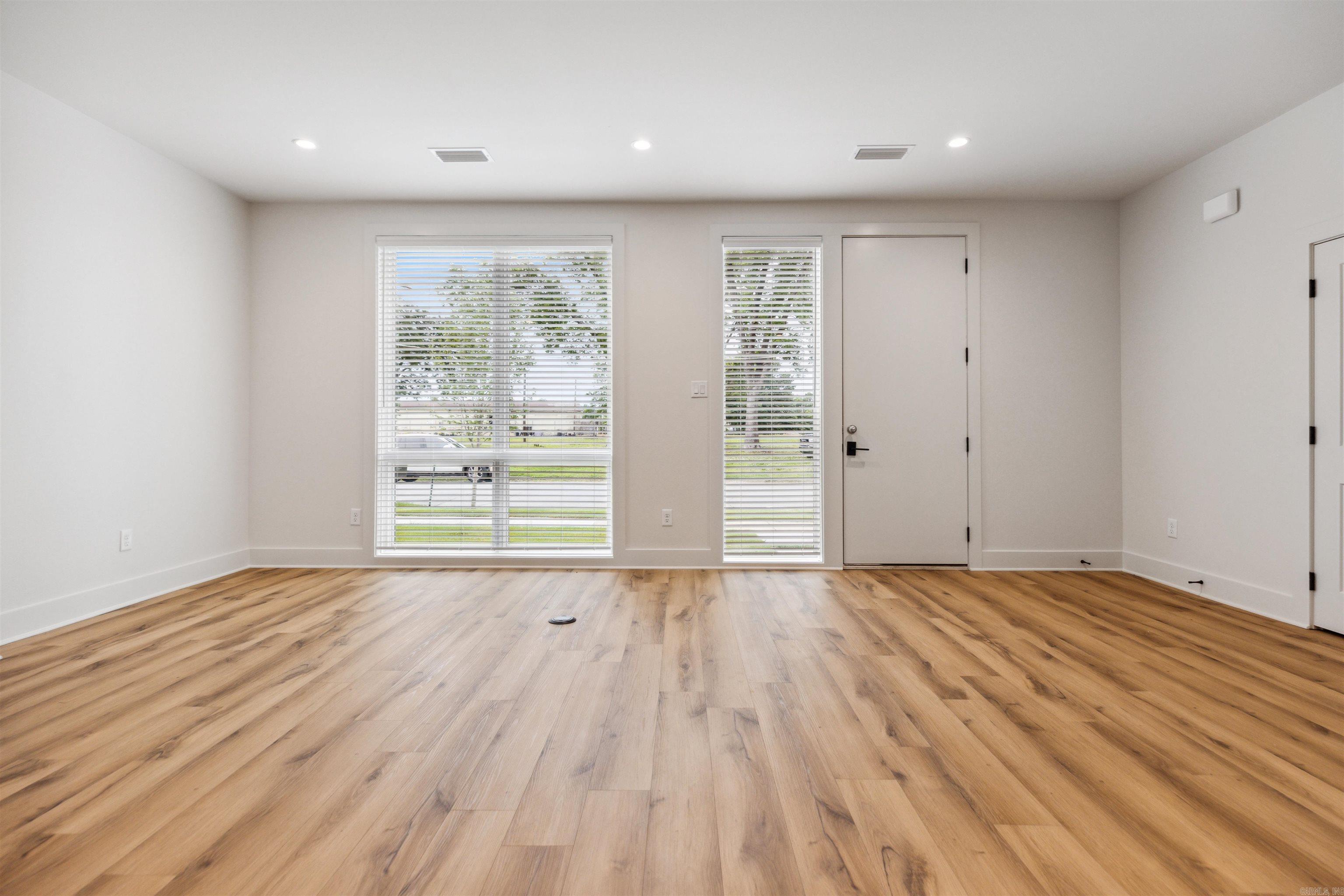 ARGENTA - Residential
