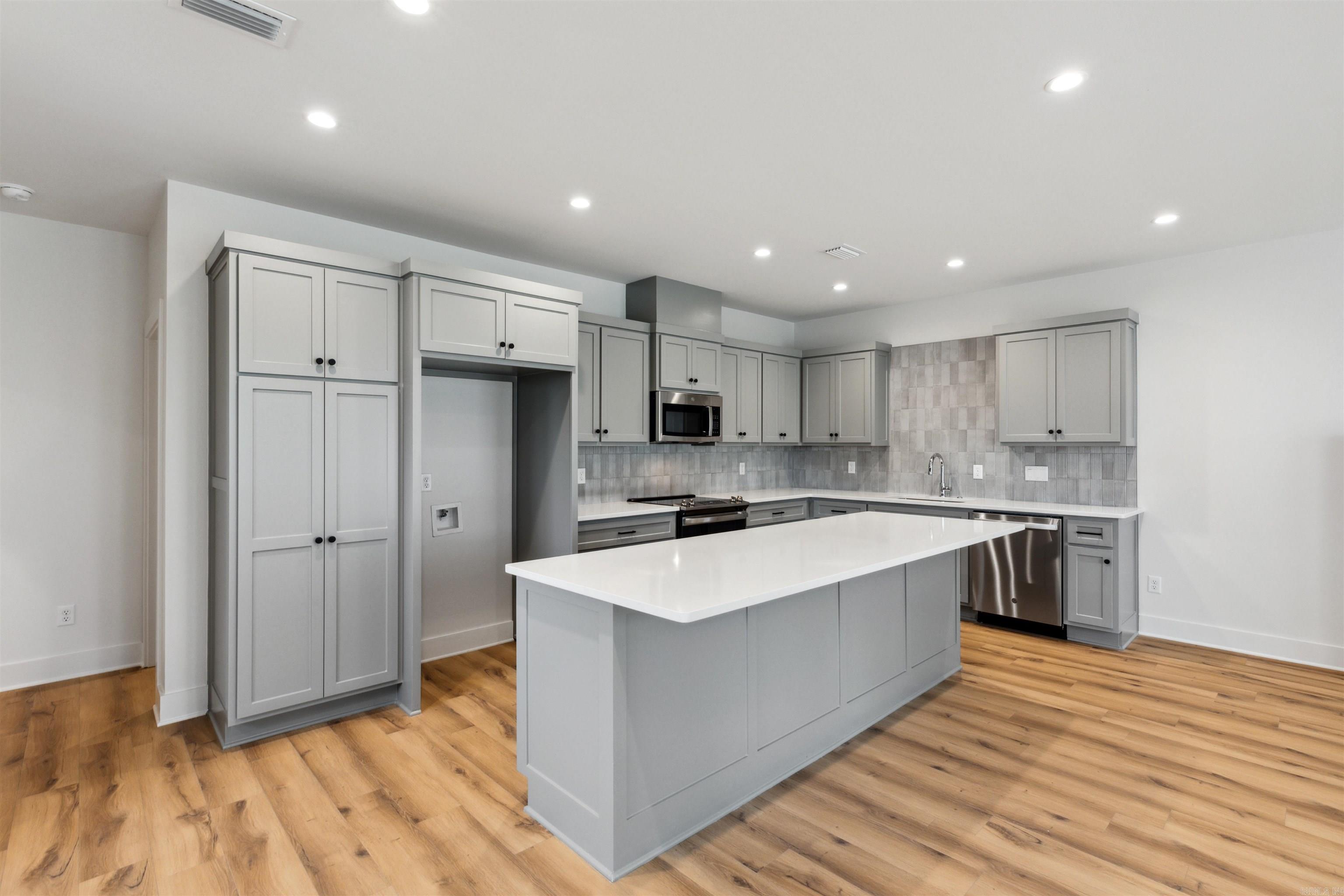 ARGENTA - Residential