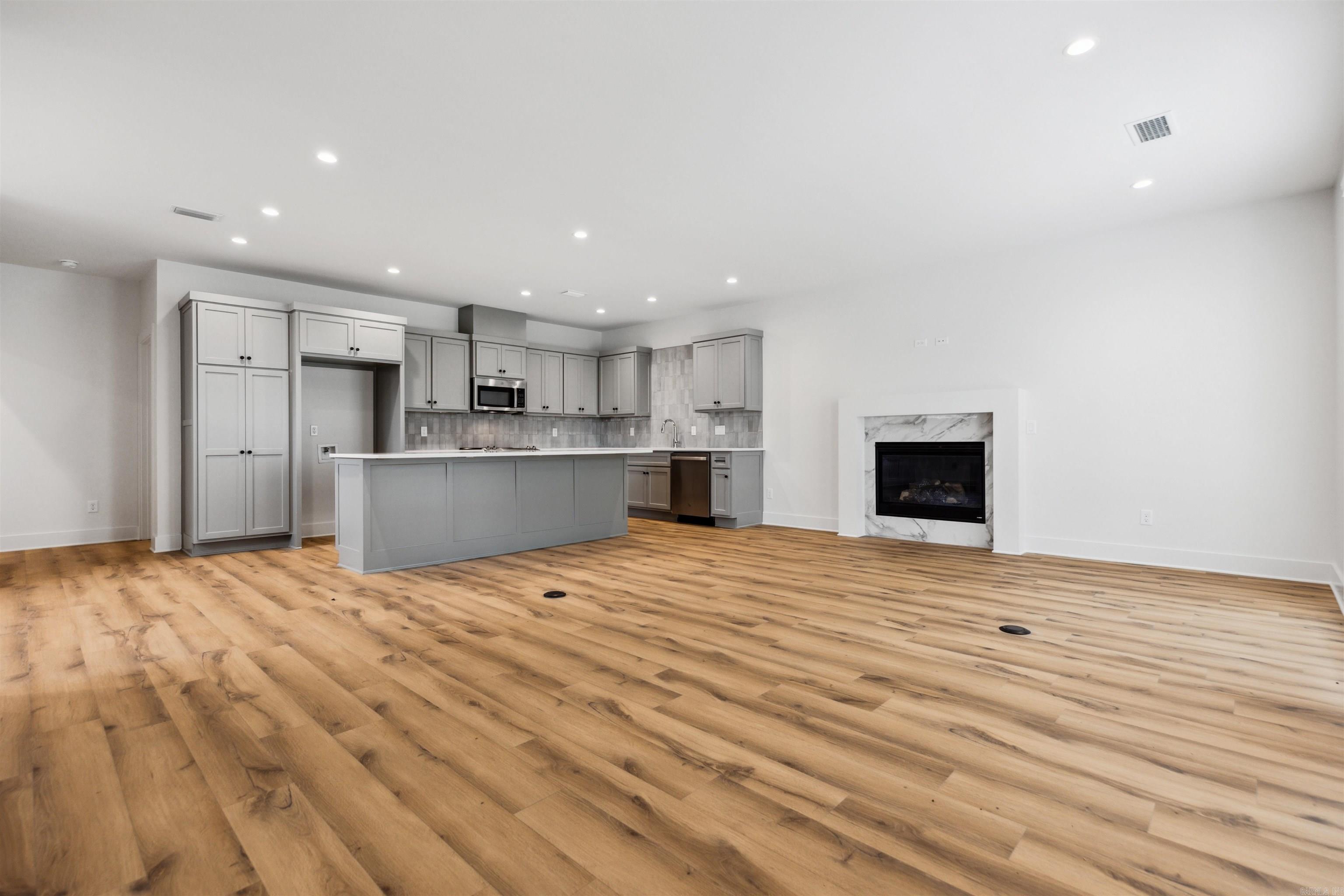 ARGENTA - Residential
