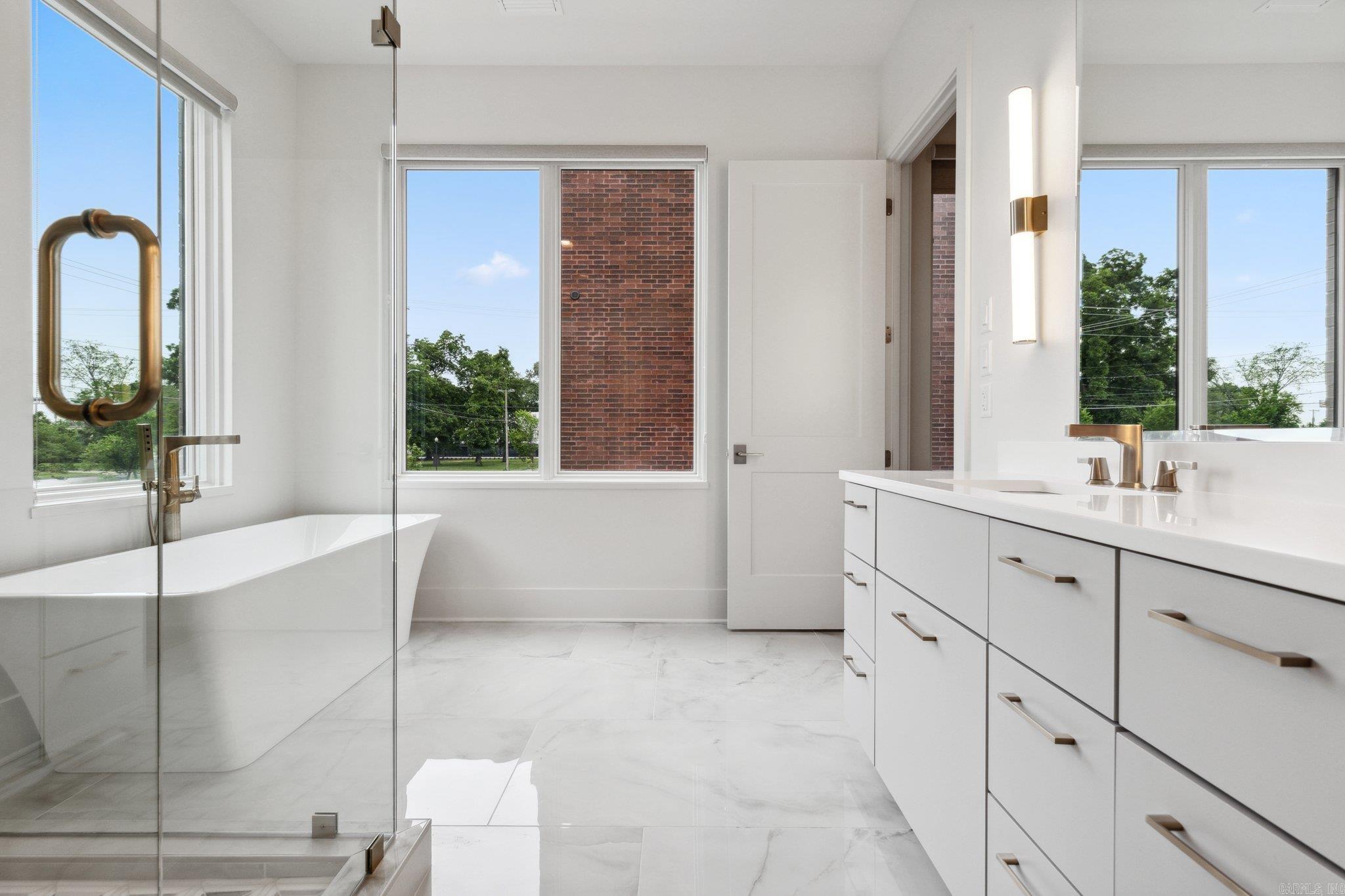 ARGENTA - Residential