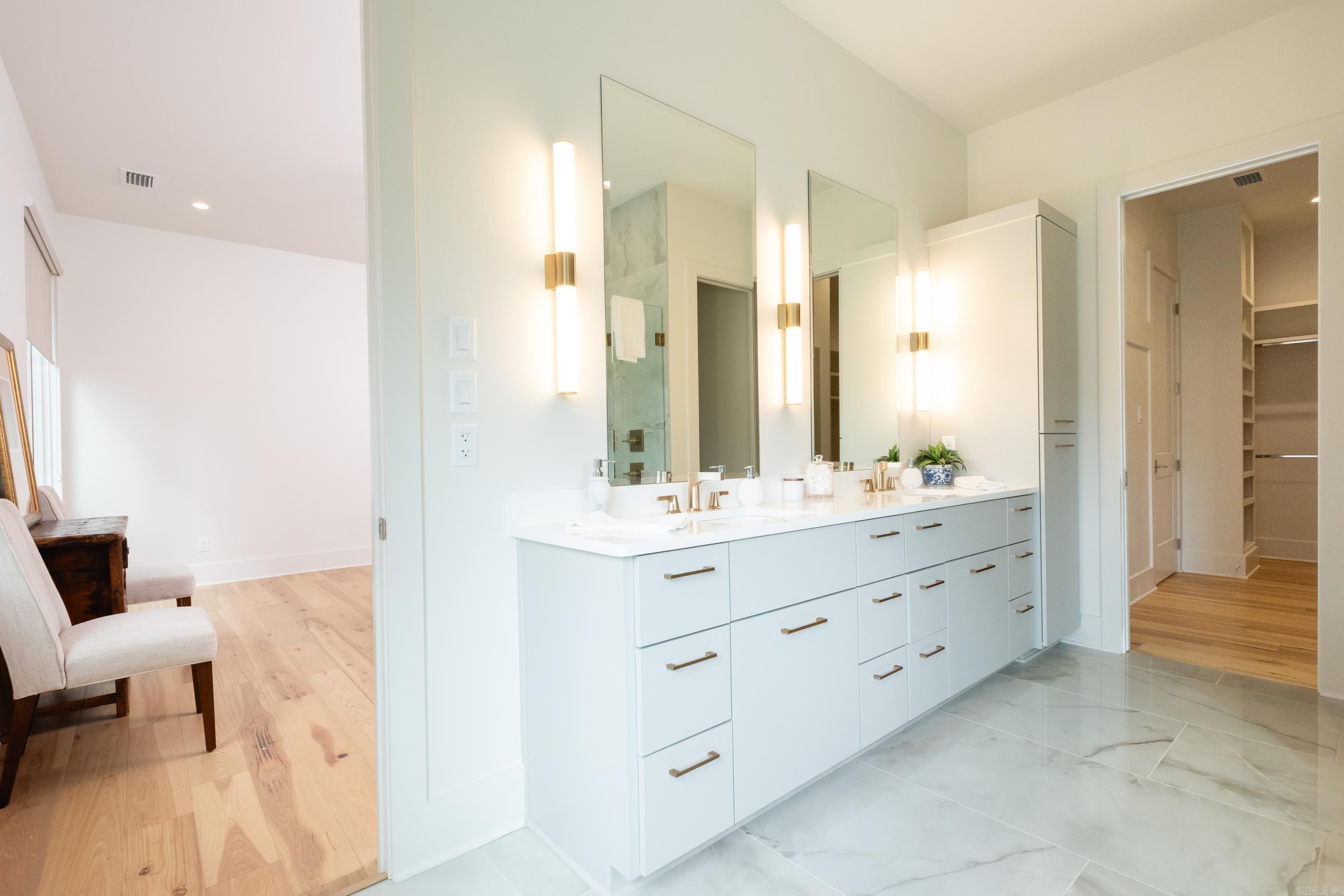 ARGENTA - Residential