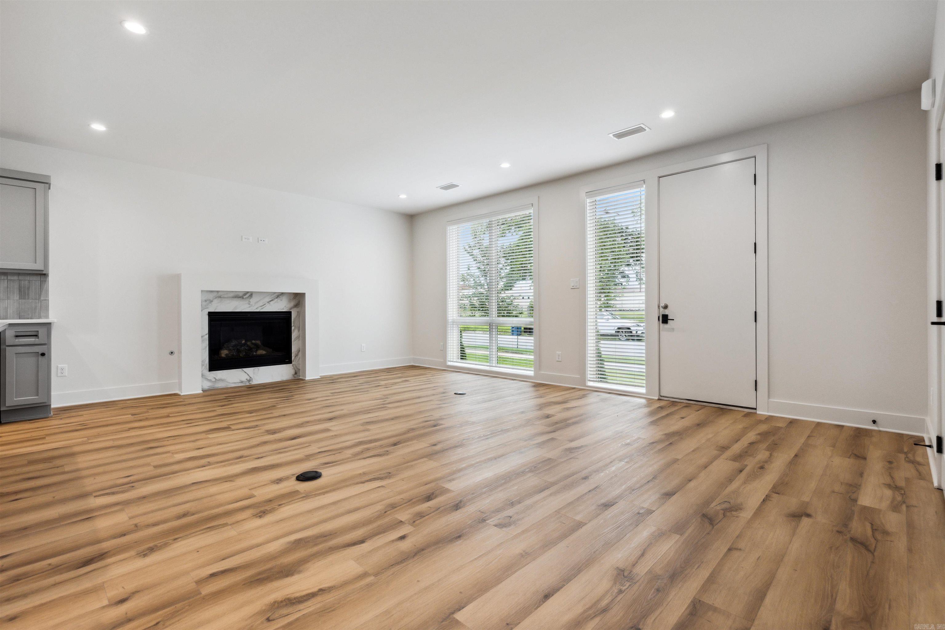 ARGENTA - Residential
