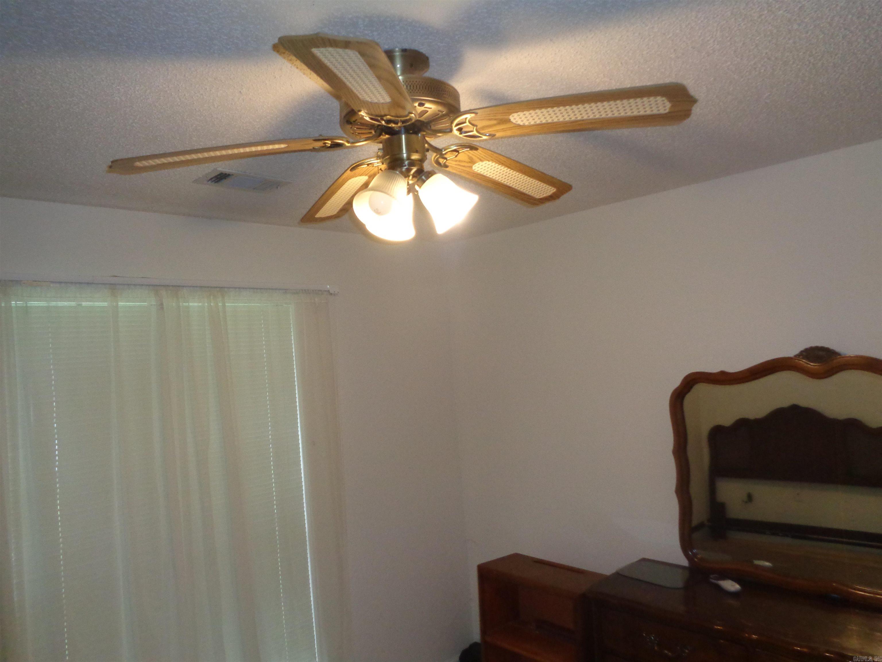 PECAN LAKE - Residential