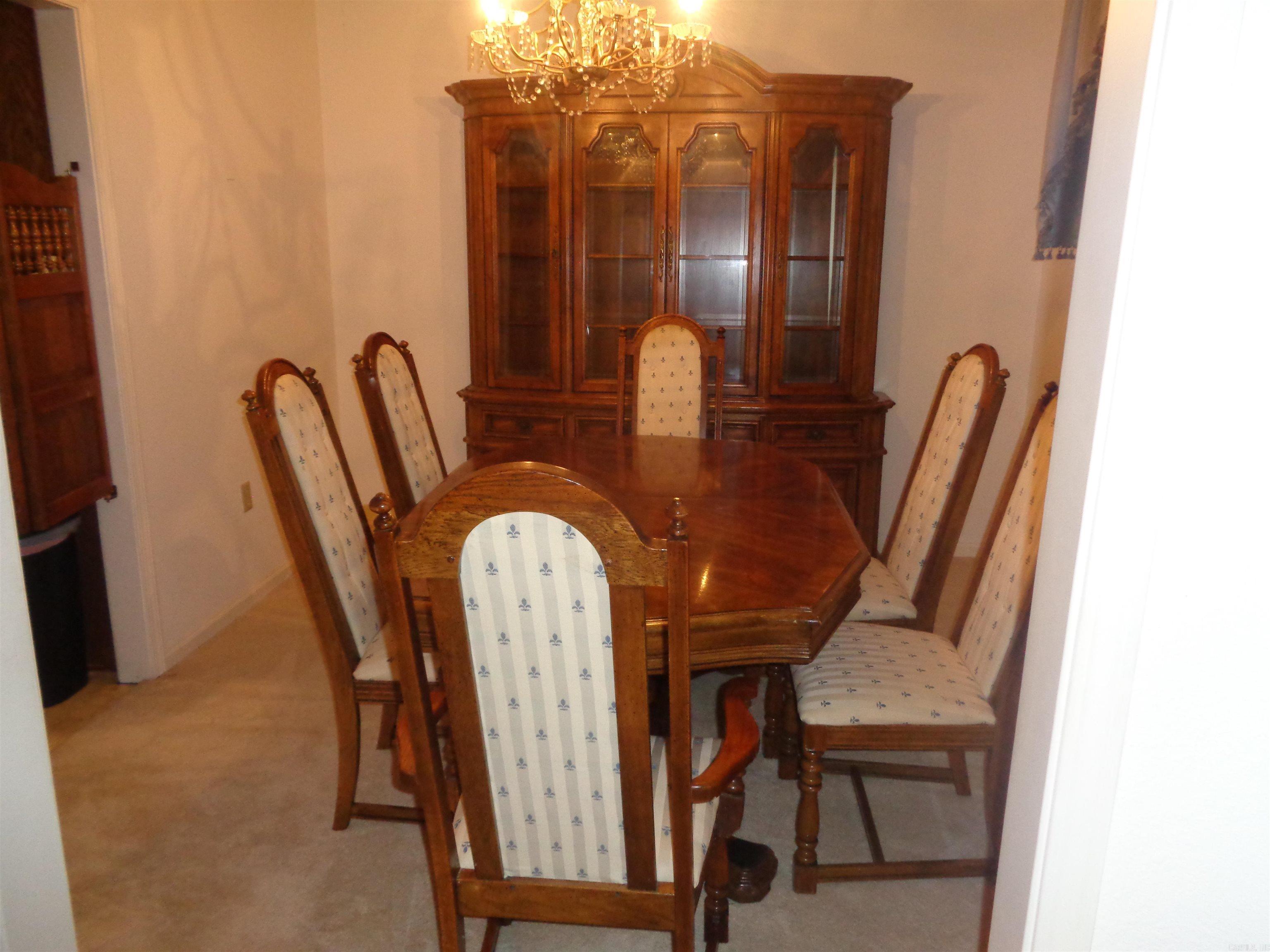 PECAN LAKE - Residential