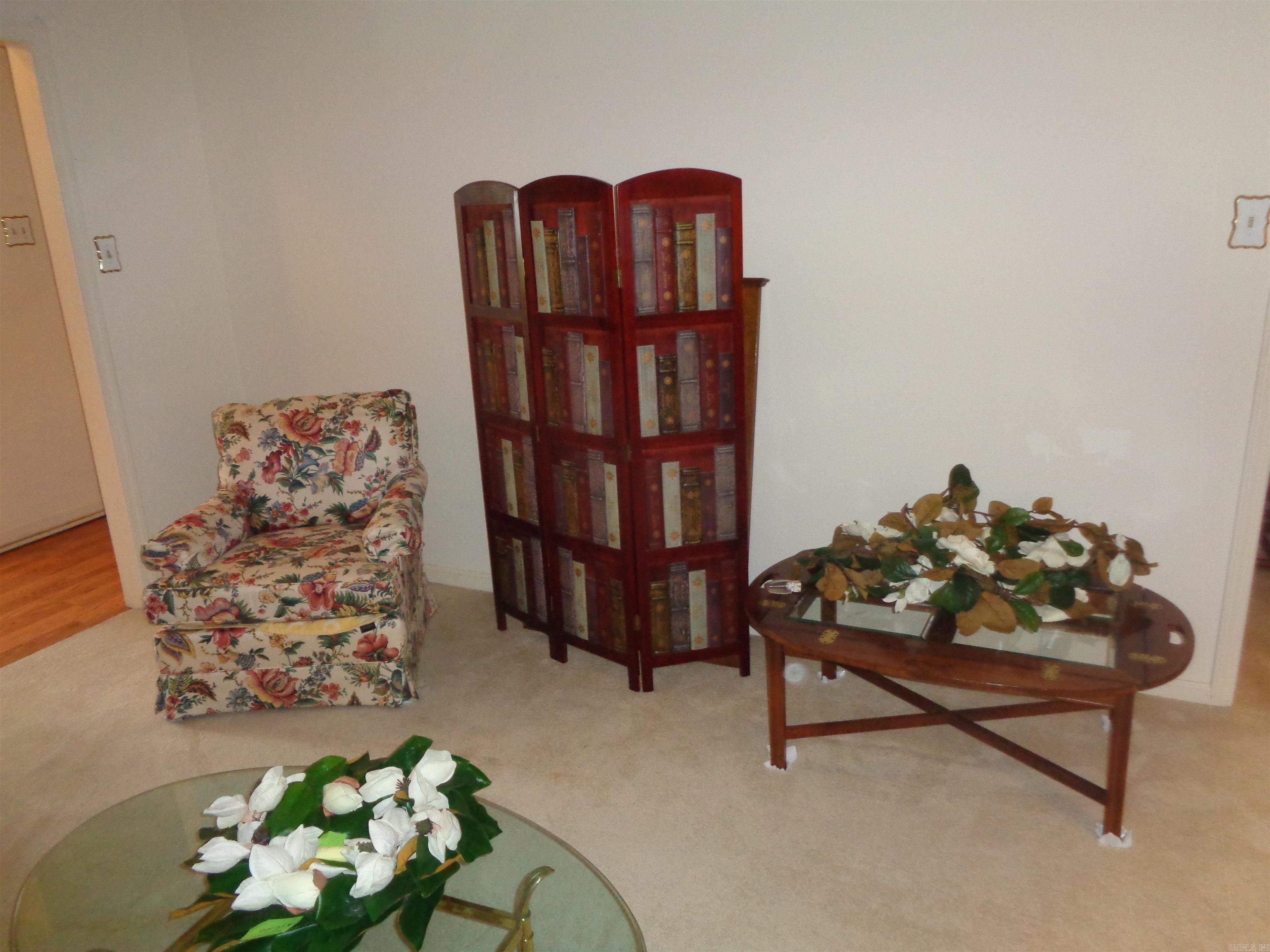 PECAN LAKE - Residential