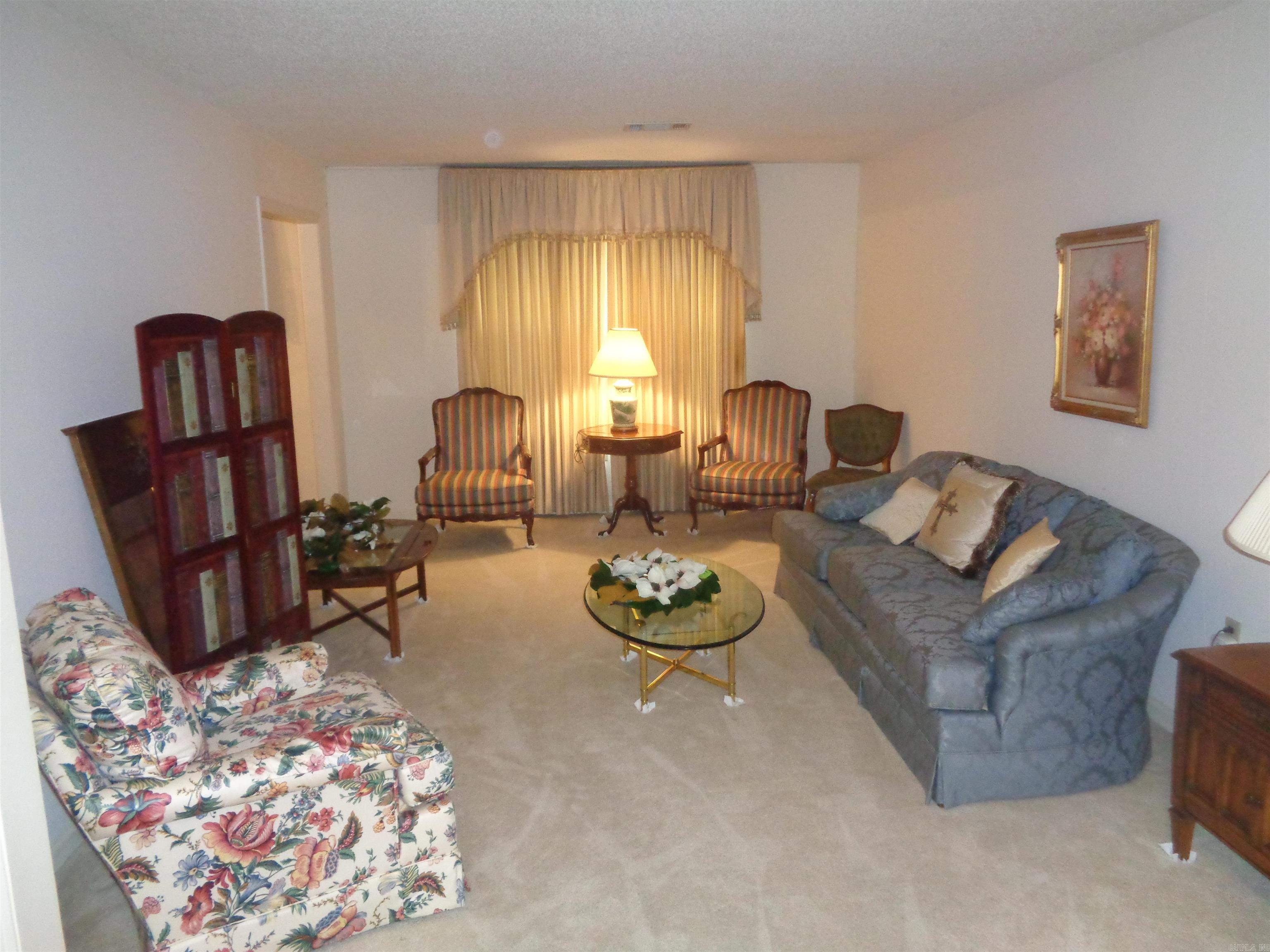 PECAN LAKE - Residential