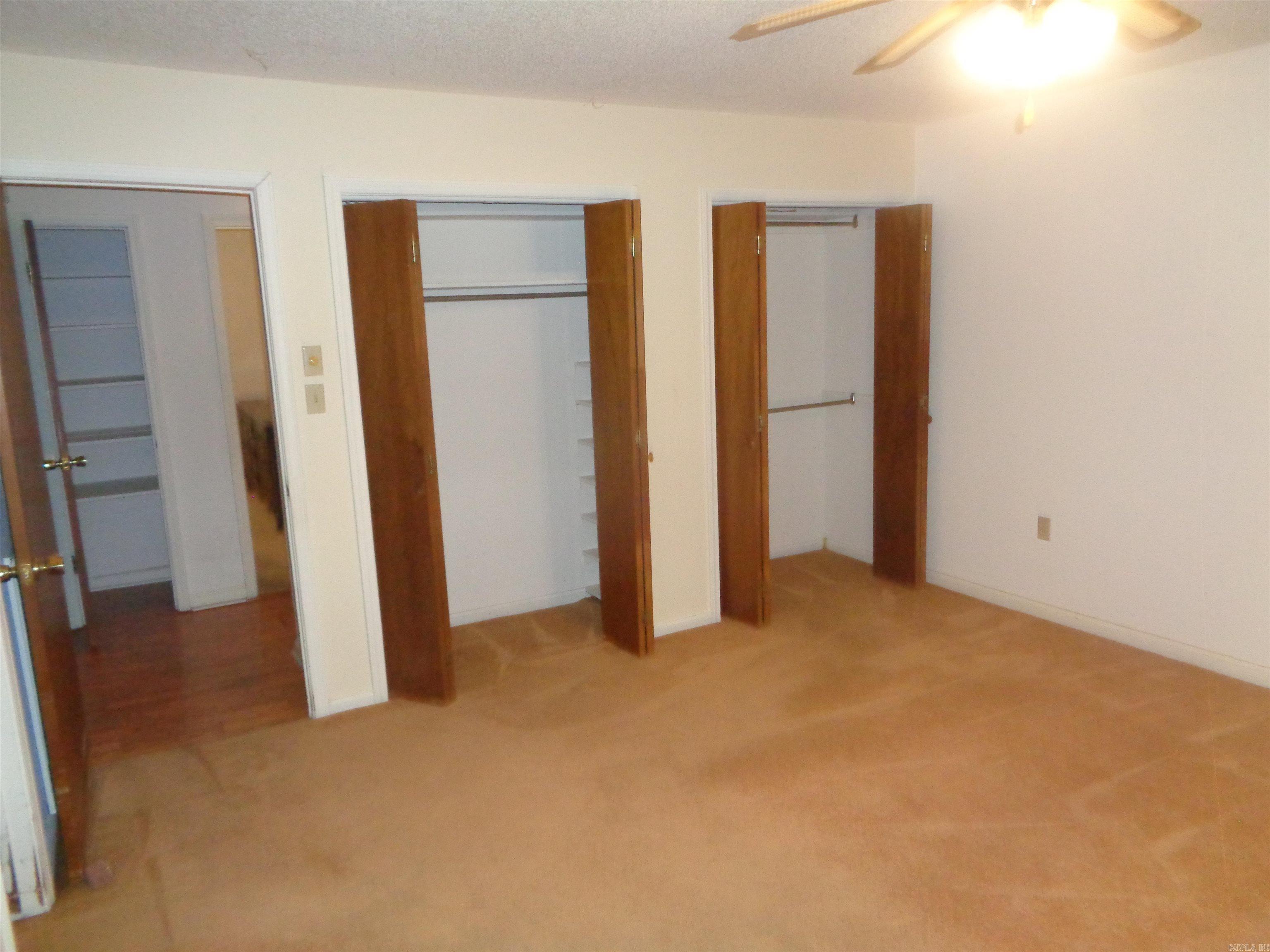 PECAN LAKE - Residential