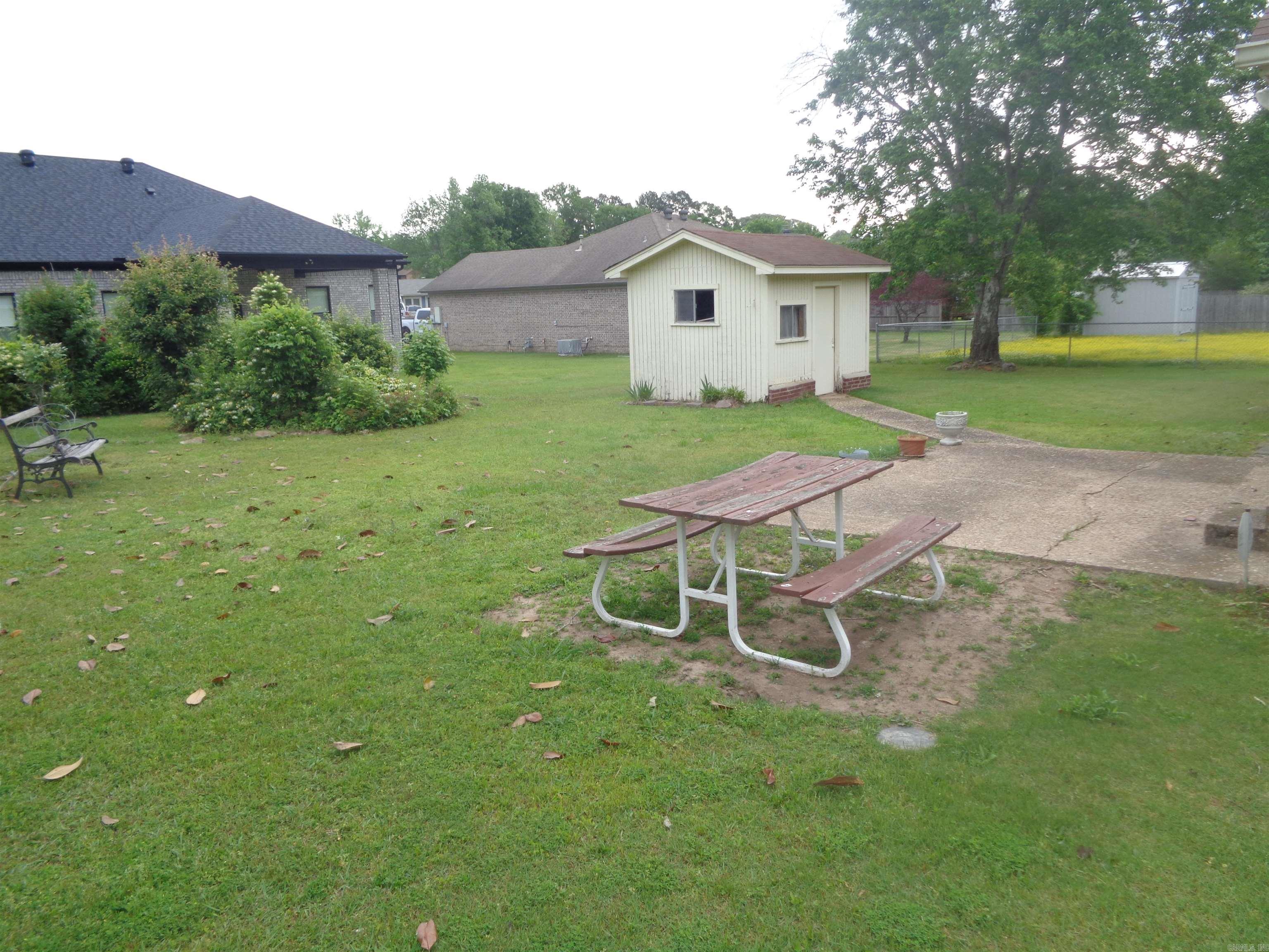 PECAN LAKE - Residential