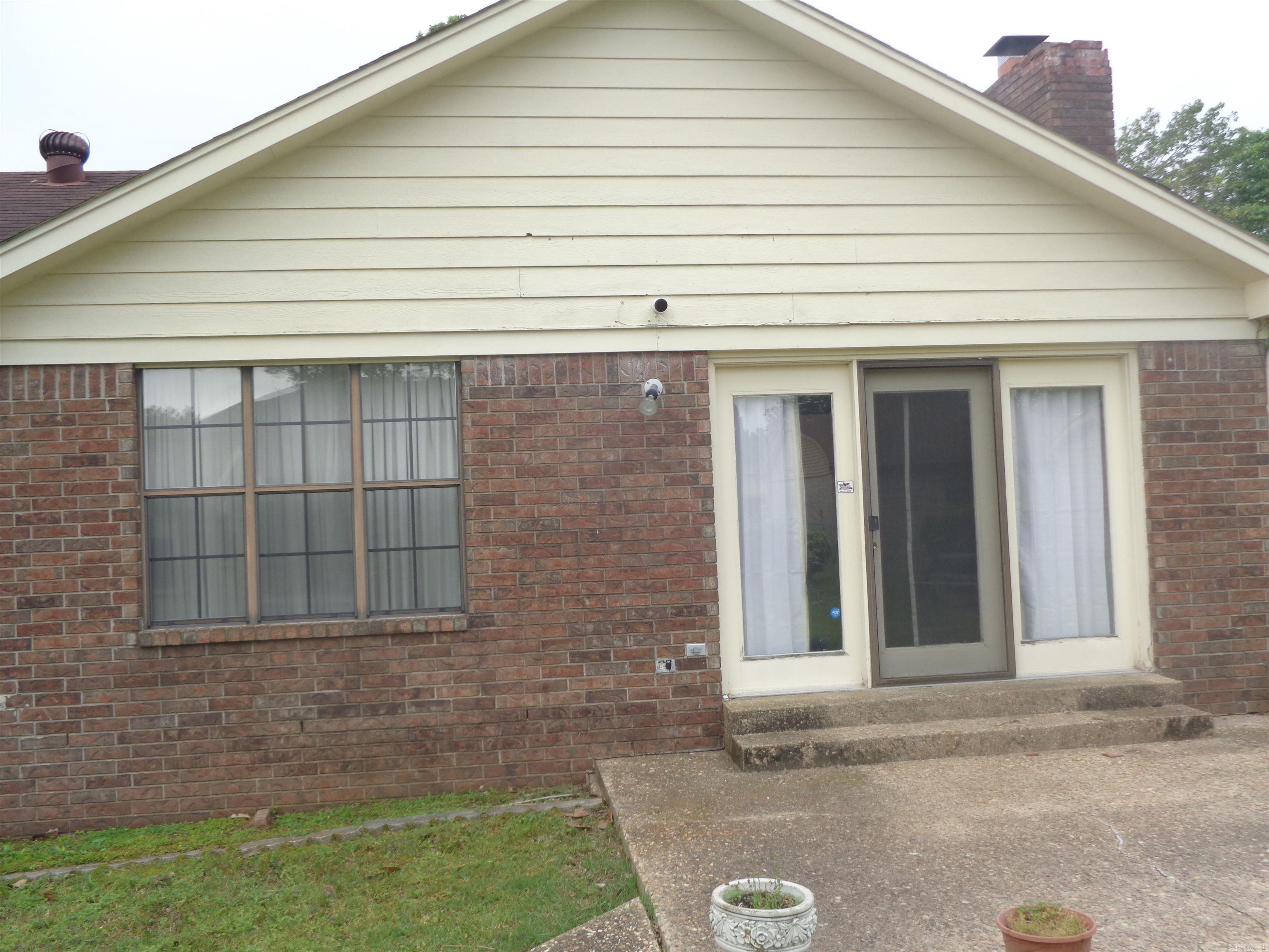 PECAN LAKE - Residential