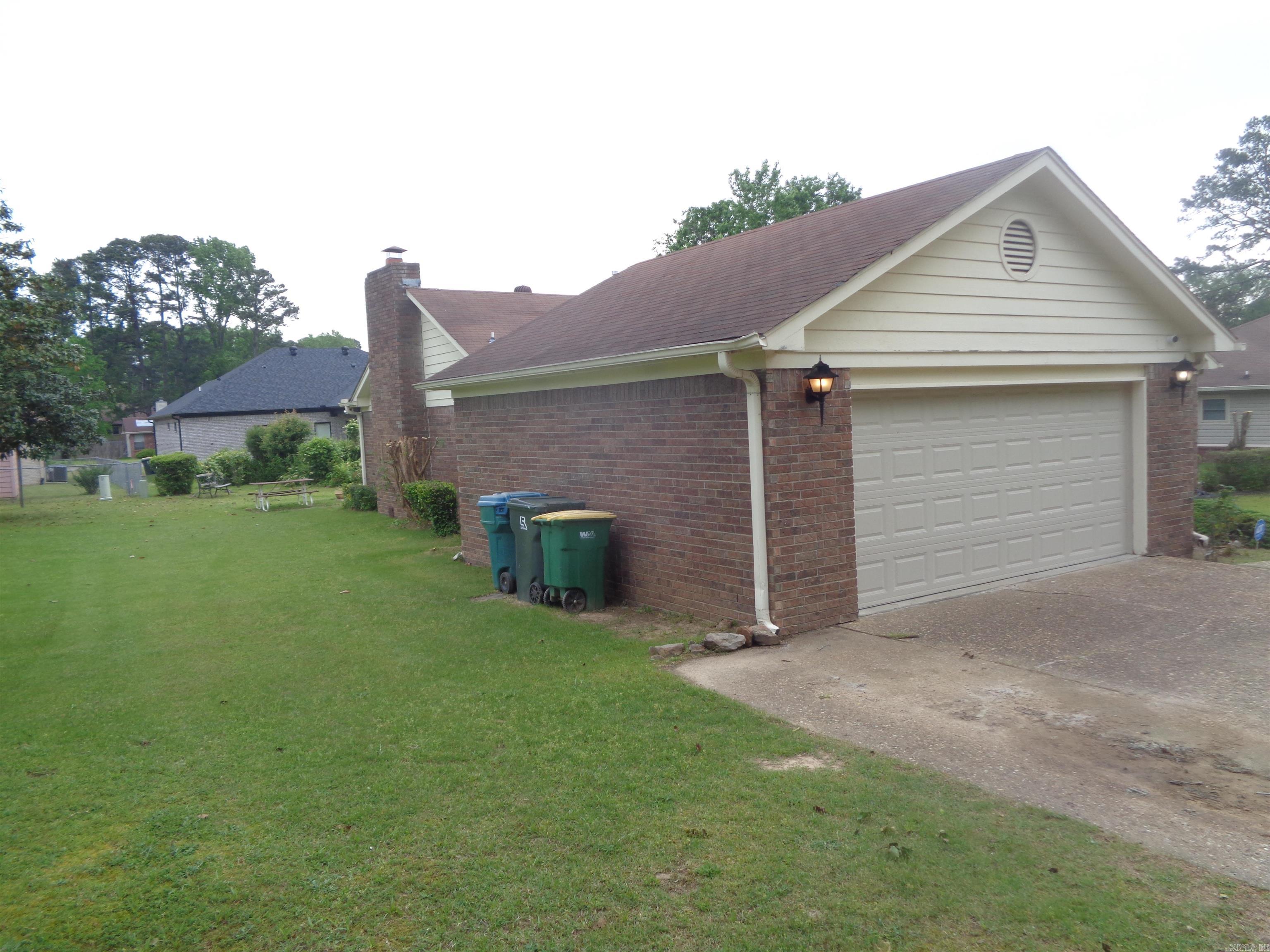 PECAN LAKE - Residential