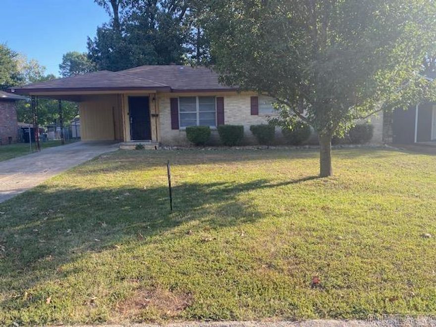 Excellent starter home for the first time buyer or new investor!  Great area with access to I-67 and just 14 minutes away from Little Rock.  Recently renovated!  This one will not last long!