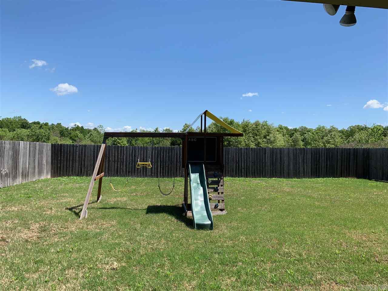 COUNTRY CLUB OF ARK THE - Residential Lease