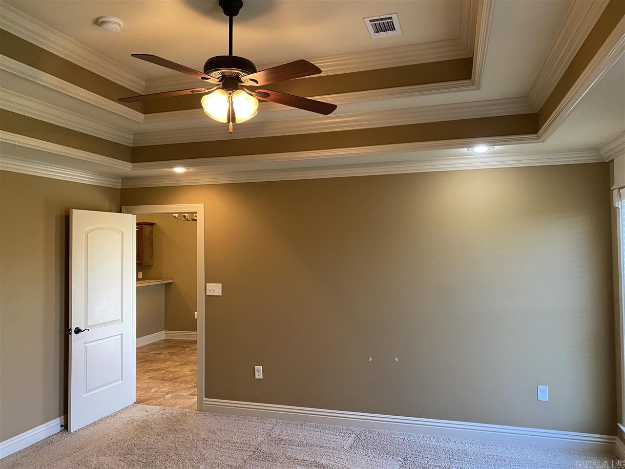 COUNTRY CLUB OF ARK THE - Residential Lease