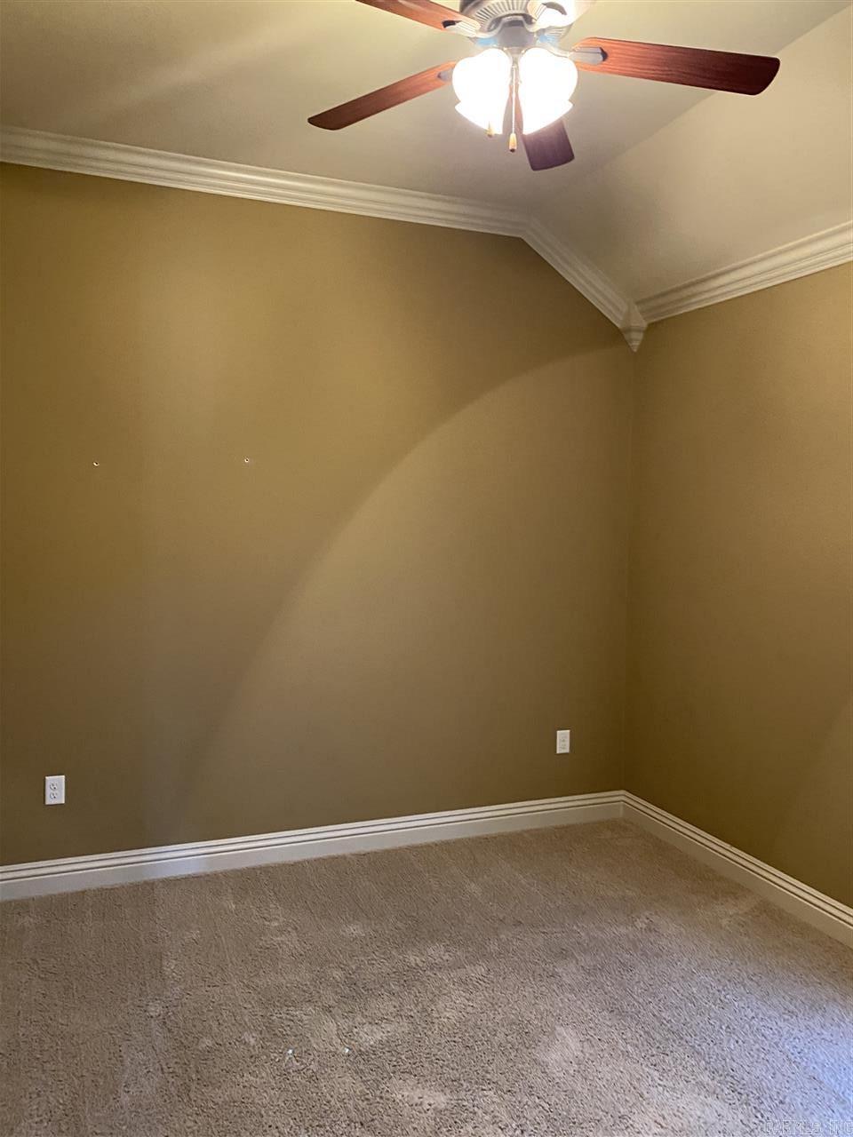 COUNTRY CLUB OF ARK THE - Residential Lease