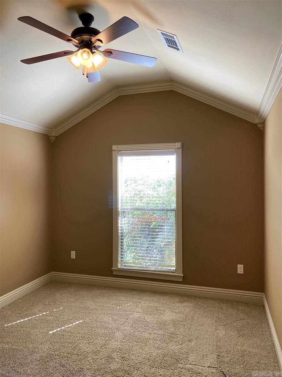 COUNTRY CLUB OF ARK THE - Residential Lease