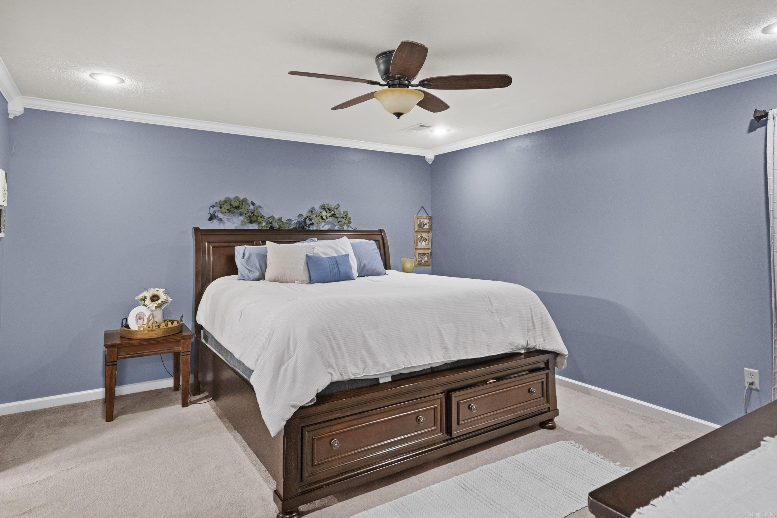 SKYLINE MEADOWS - Residential