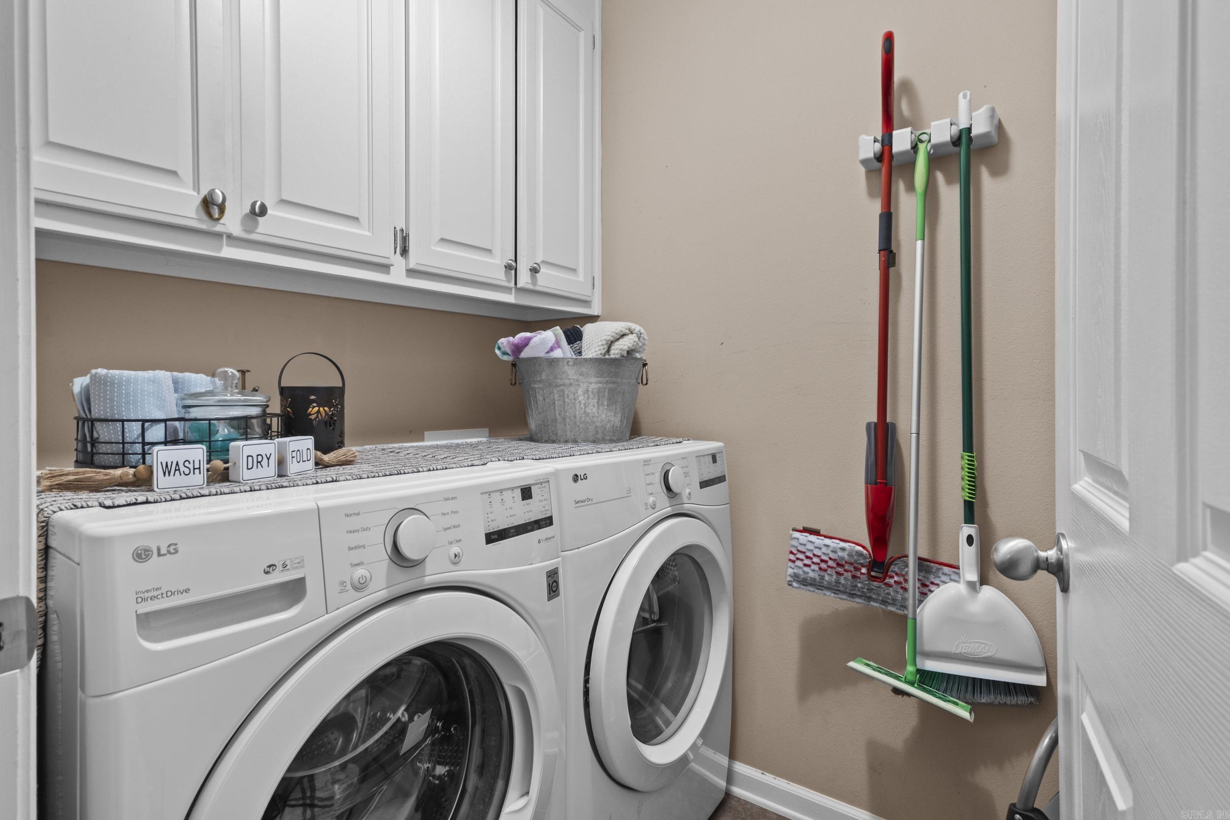 SKYLINE MEADOWS - Residential