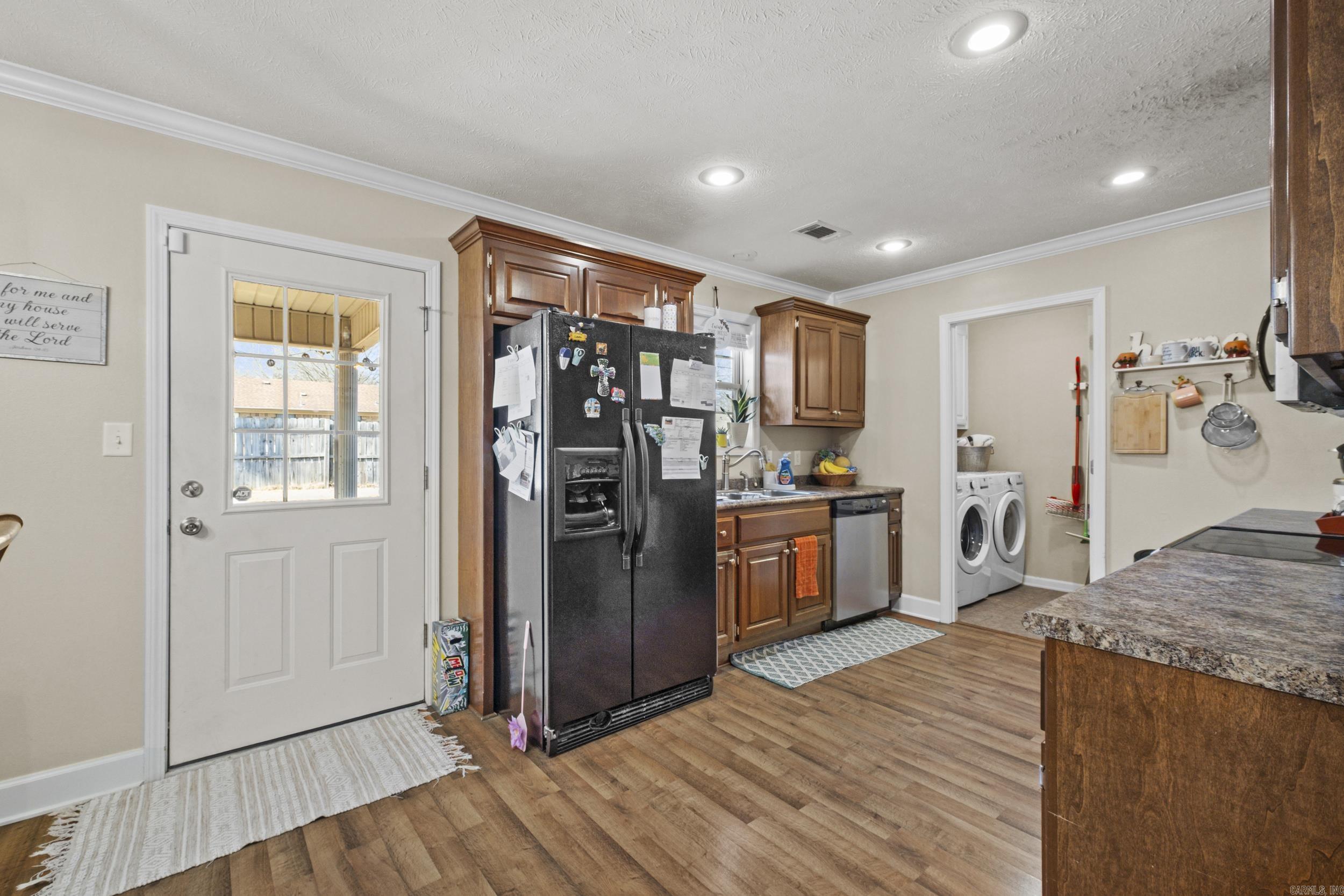 SKYLINE MEADOWS - Residential