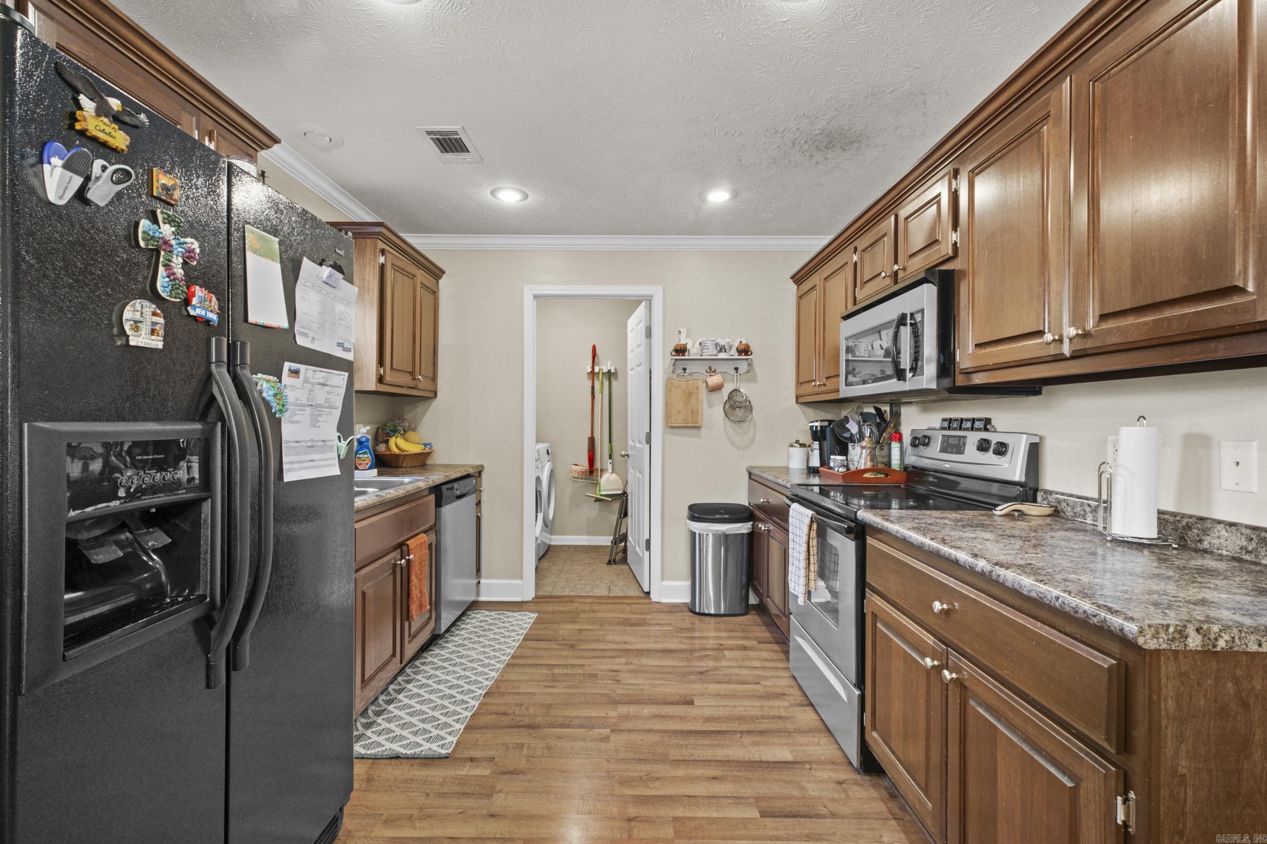 SKYLINE MEADOWS - Residential