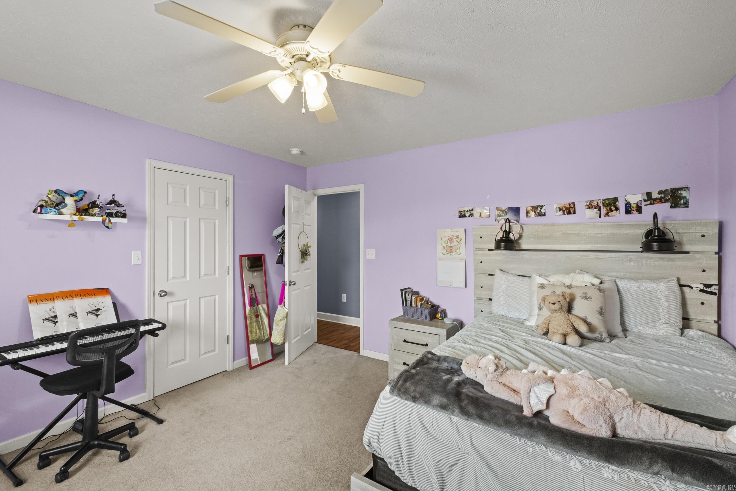 SKYLINE MEADOWS - Residential