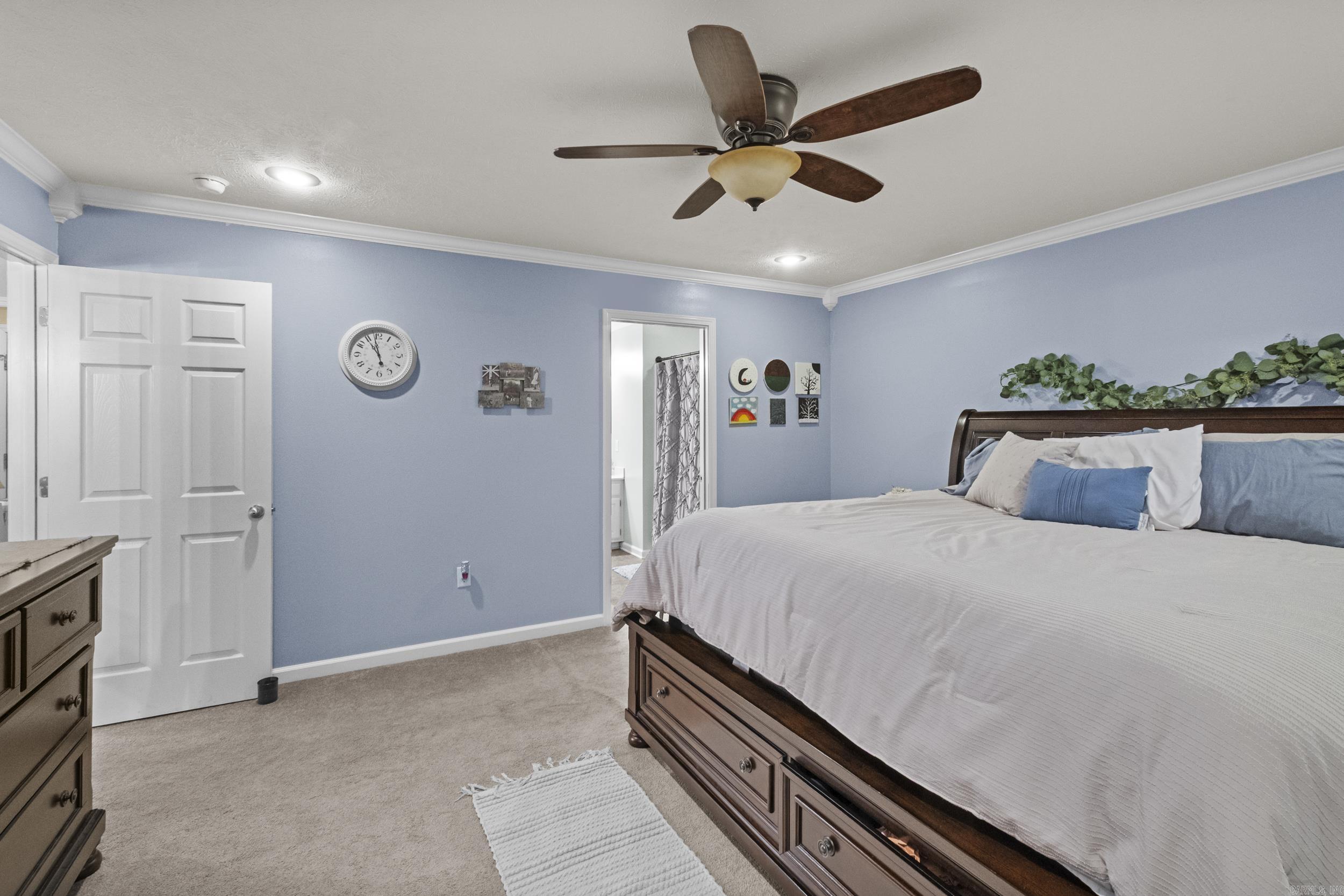 SKYLINE MEADOWS - Residential