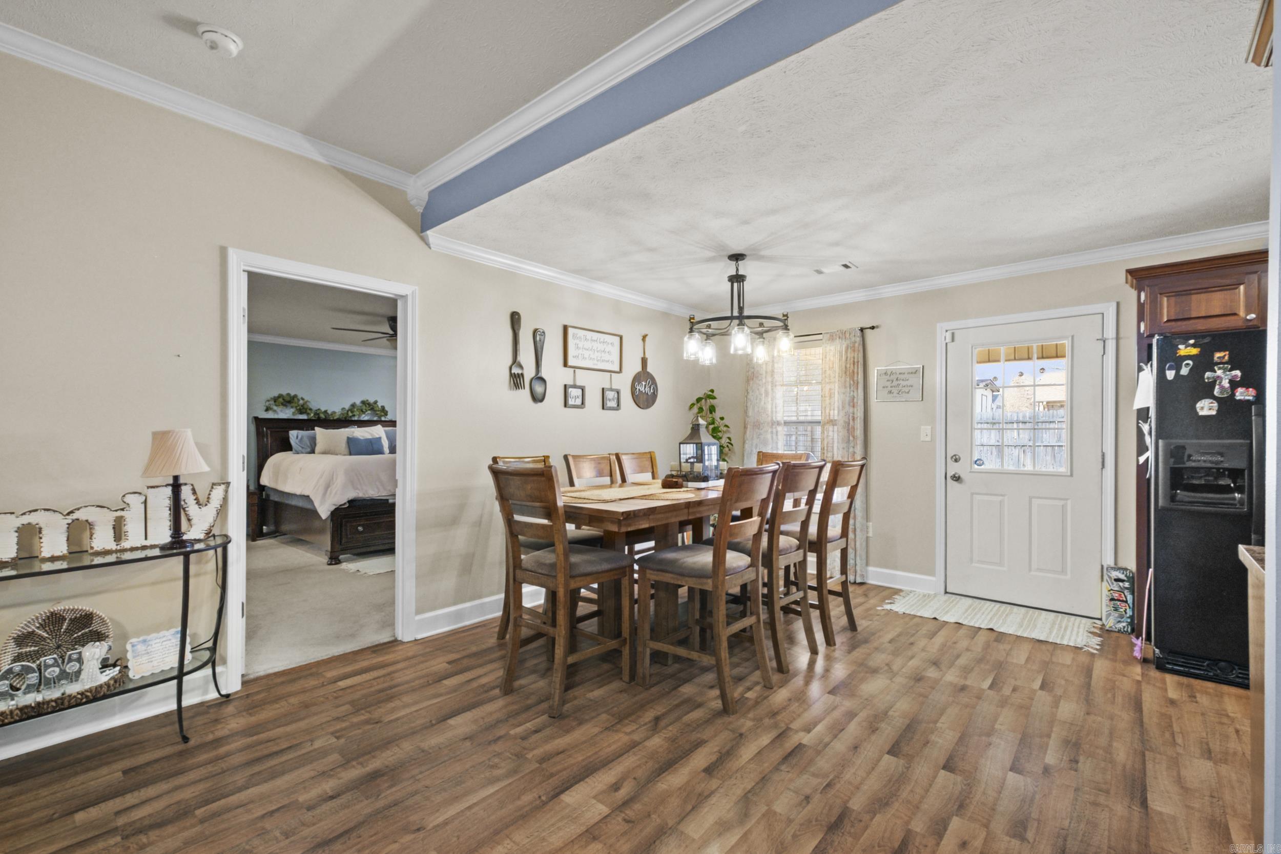 SKYLINE MEADOWS - Residential