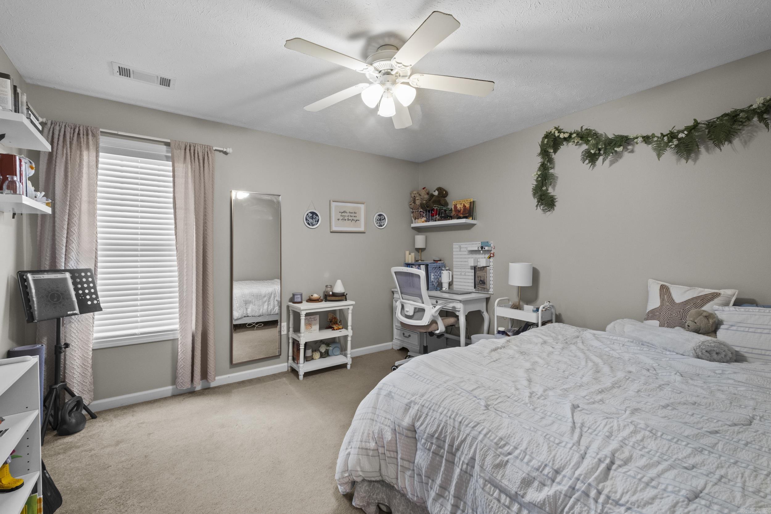 SKYLINE MEADOWS - Residential