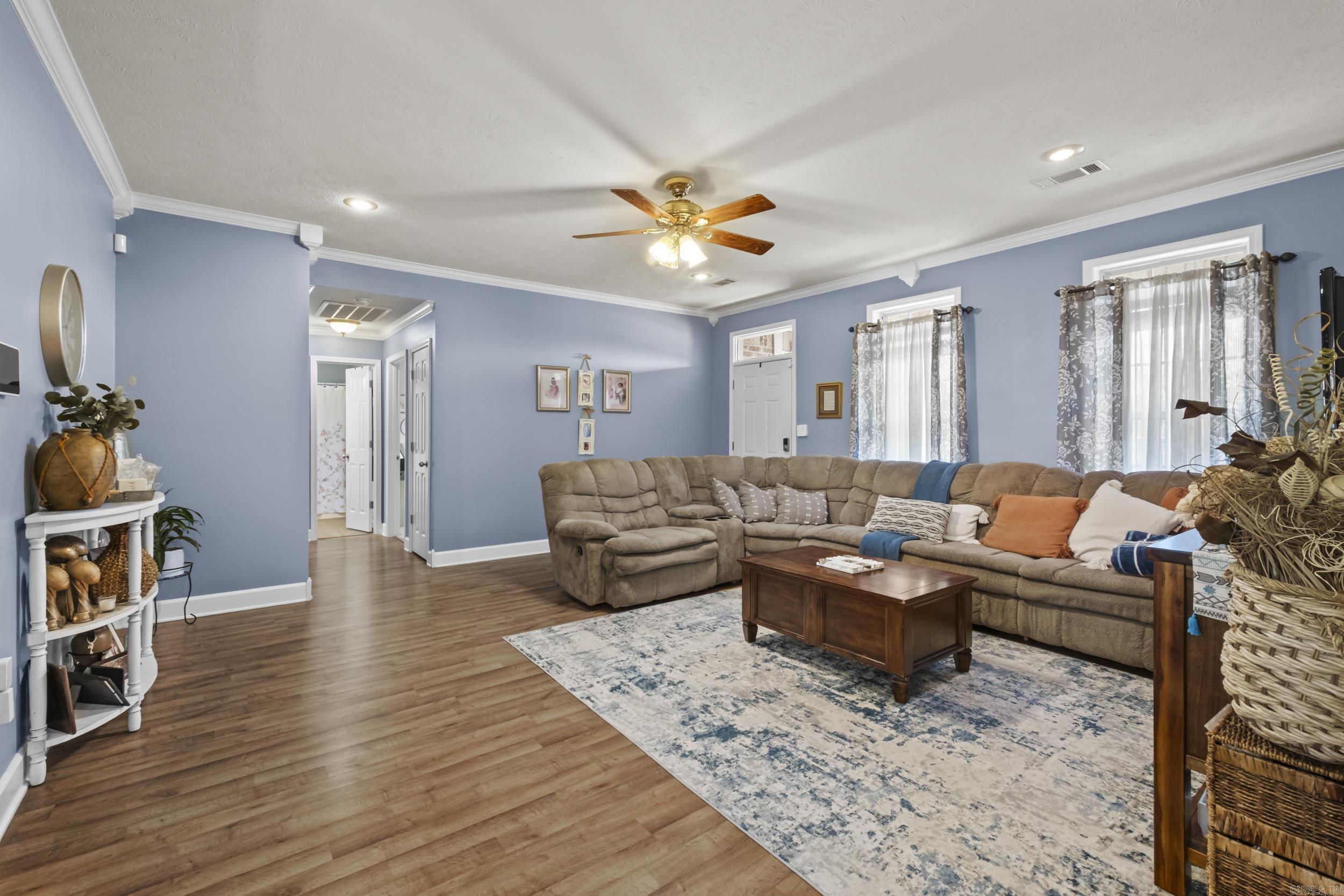 SKYLINE MEADOWS - Residential