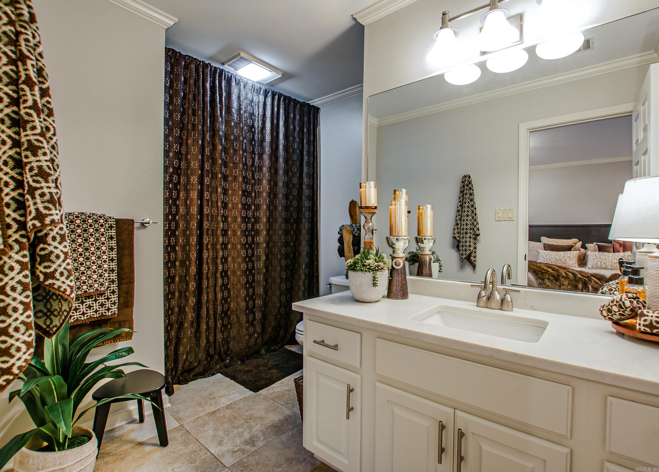 CHENAL VALLEY ALSACE COURT - Residential