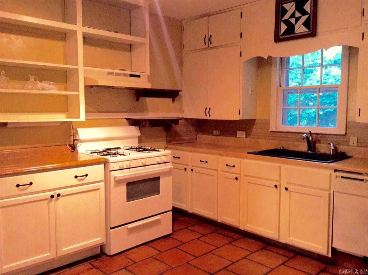 Hill Crest - Residential Lease