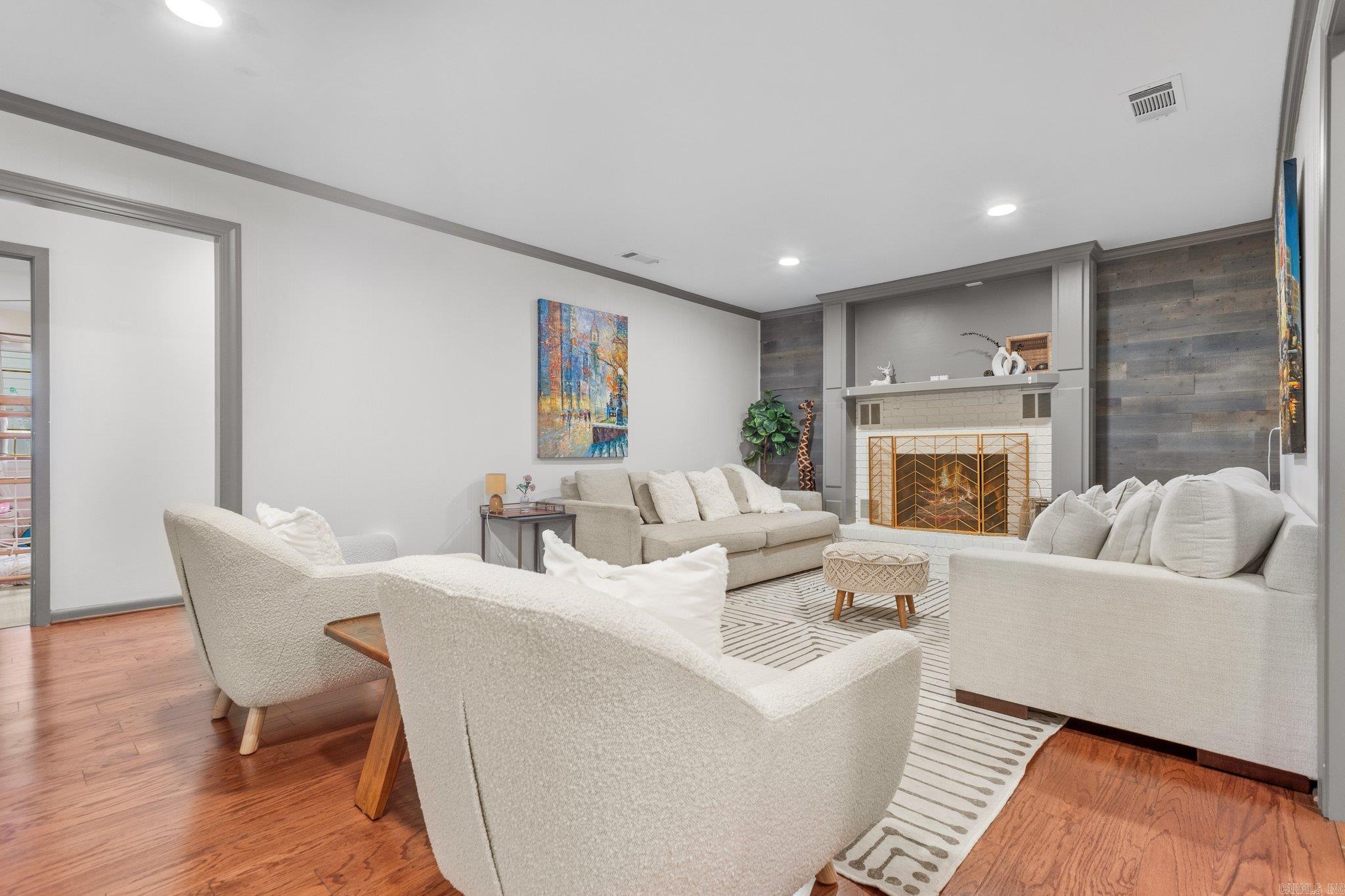 Overlook Park - Residential Lease