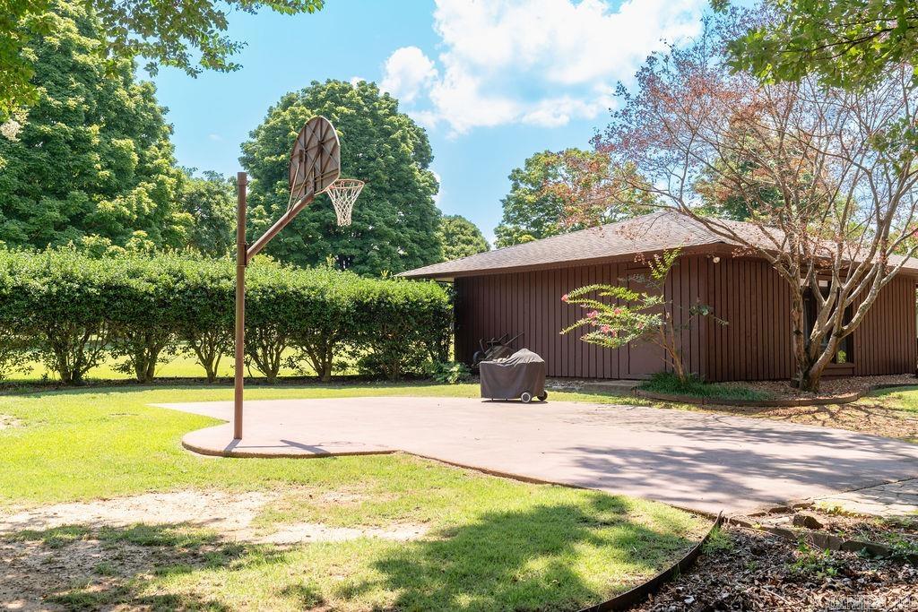 Eden Isle-Country Club - Residential