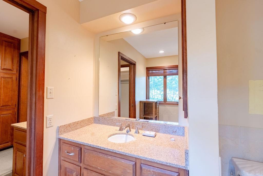 Eden Isle-Country Club - Residential