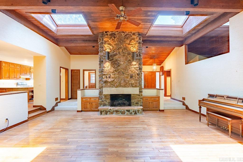Eden Isle-Country Club - Residential