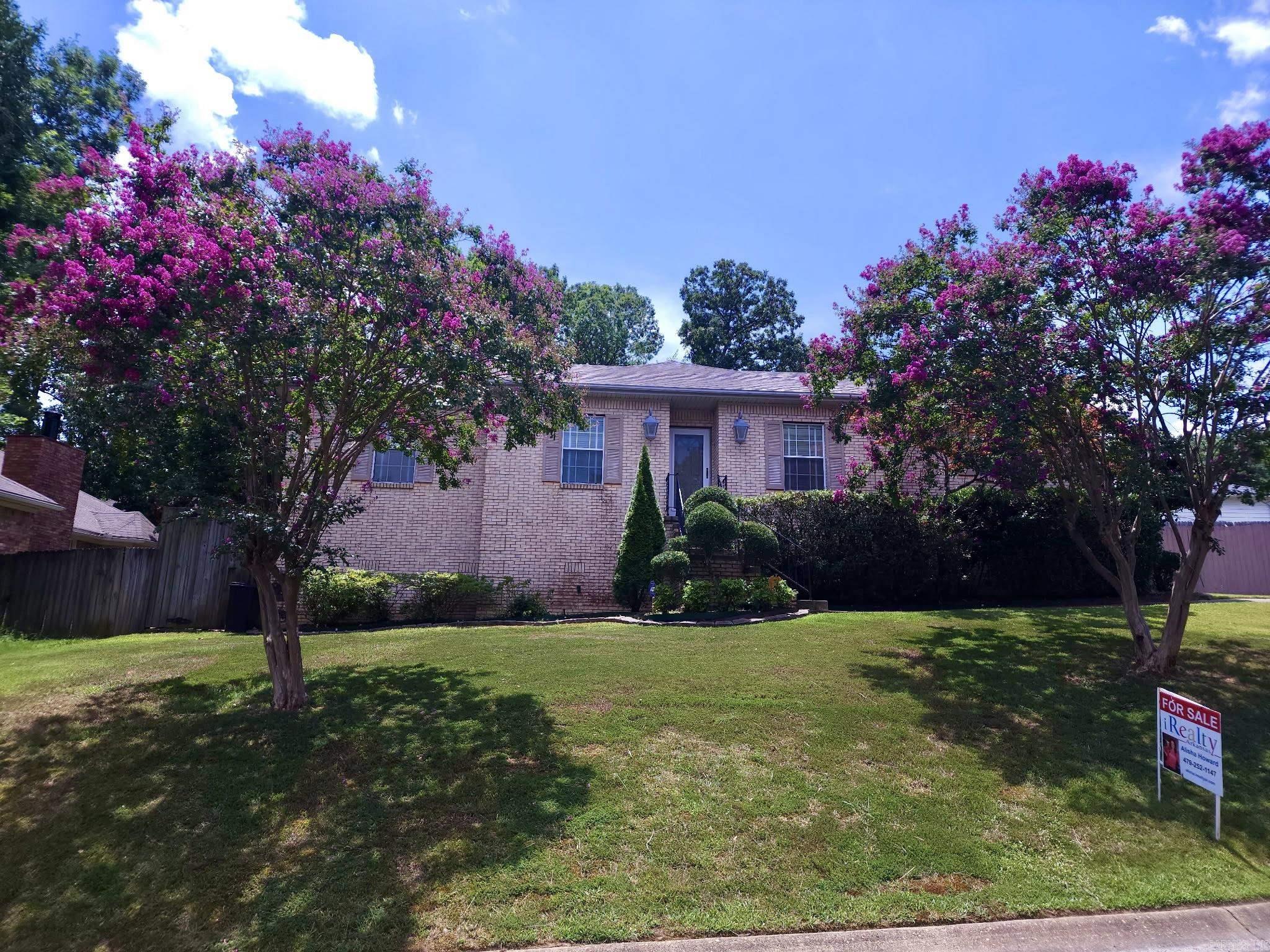 This beautiful 1 level Brick home has it all. Bright cheerful chefs dream, eat-in kitchen comes with lots of storage. Beautiful bruce hardwoods throughout and new tile in the laundry room. The 2 skylights bring in the natural light and the windows offer view to private backyard & porch. Enjoy the low maintenance backyard oasis with a tranquil waterfall!