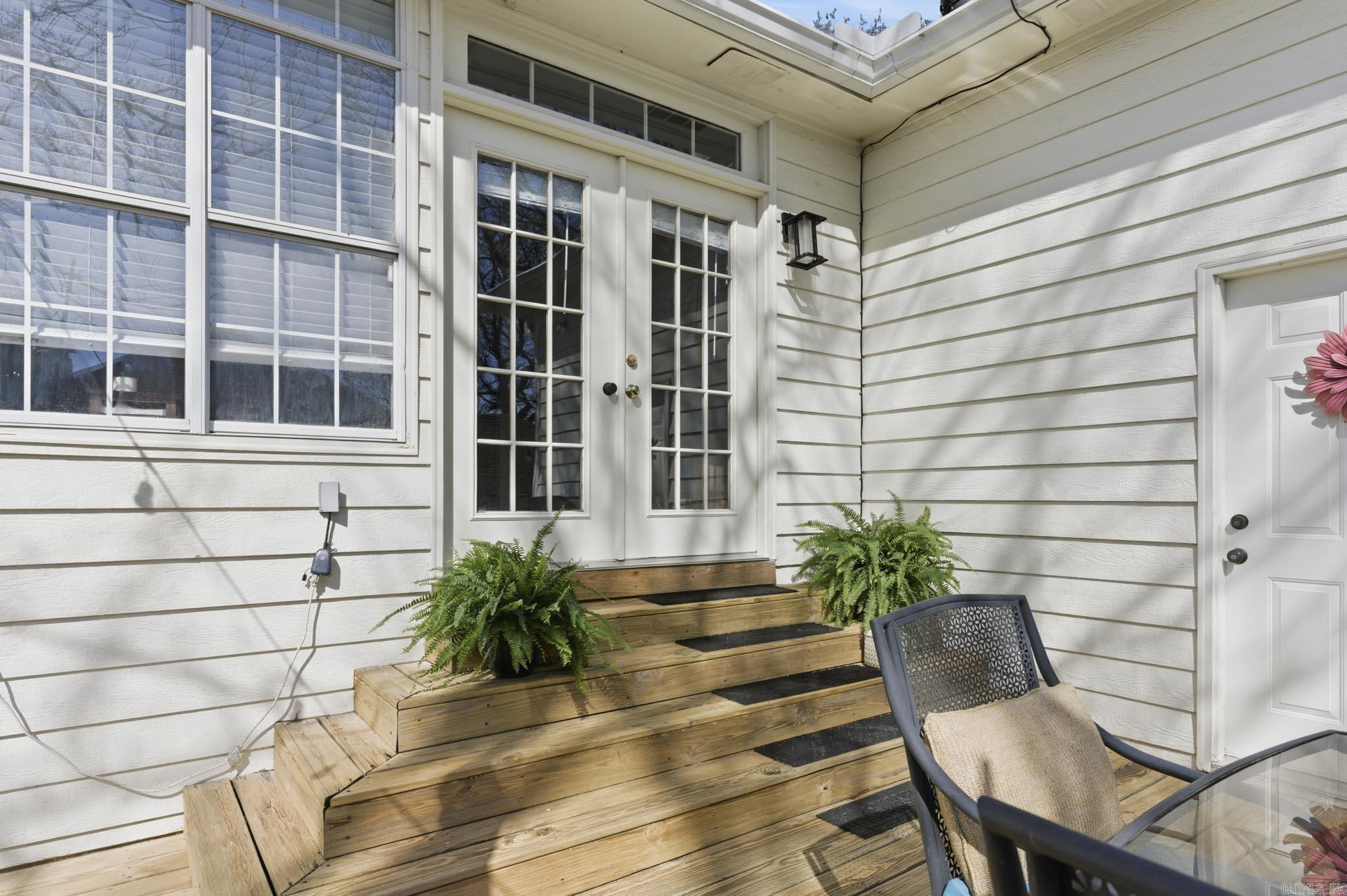 ST CHARLES ADDN - Residential