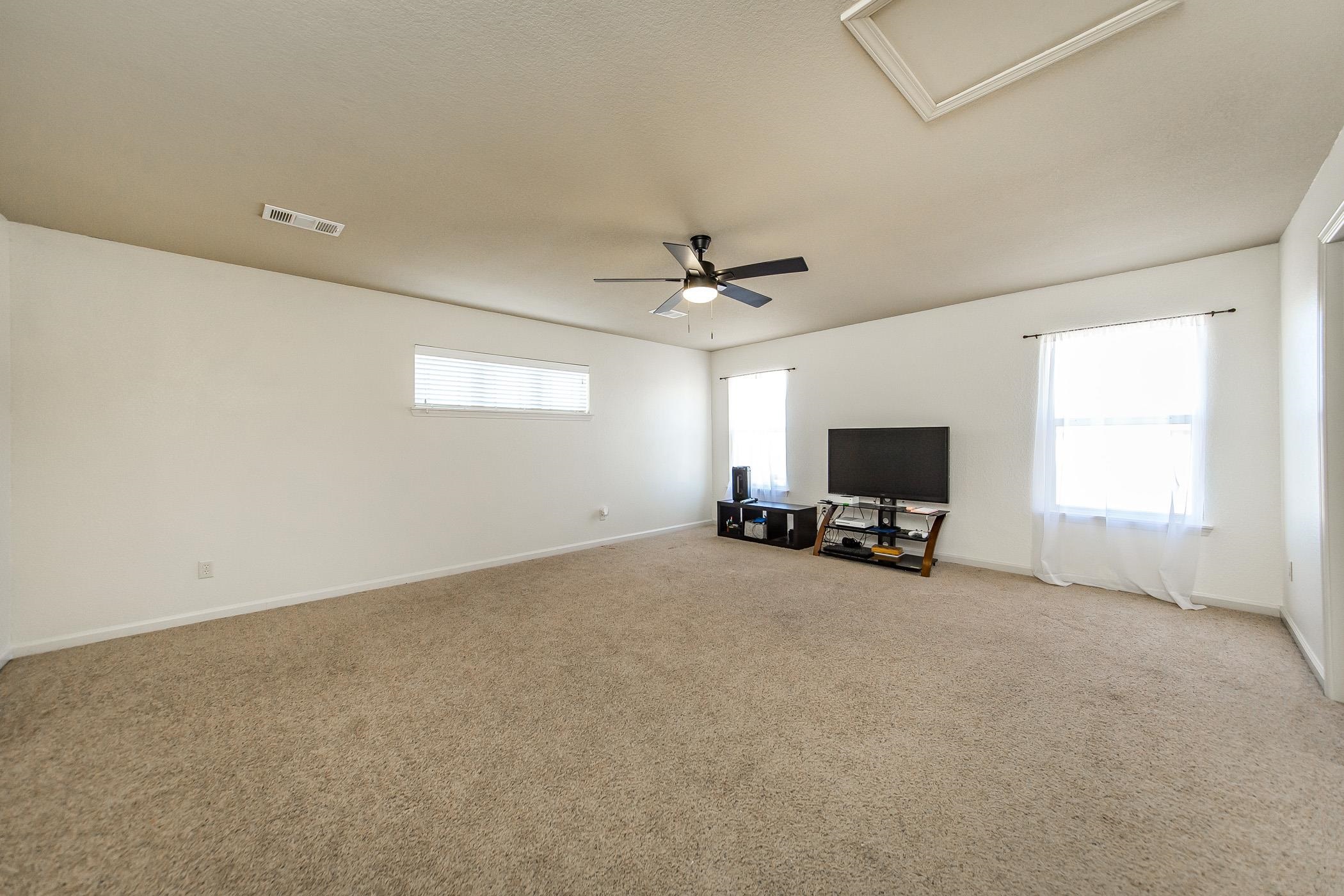 SOUTHERN COMFORT ESTATES - Residential