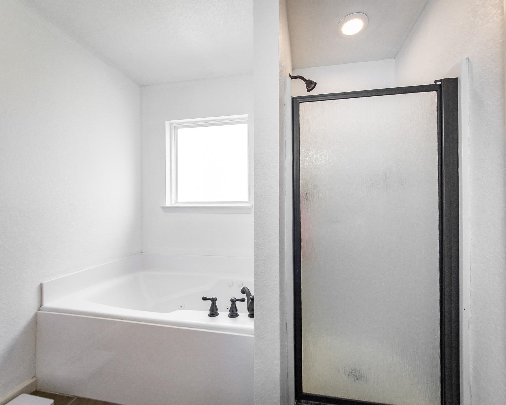 SOUTHERN COMFORT ESTATES - Residential