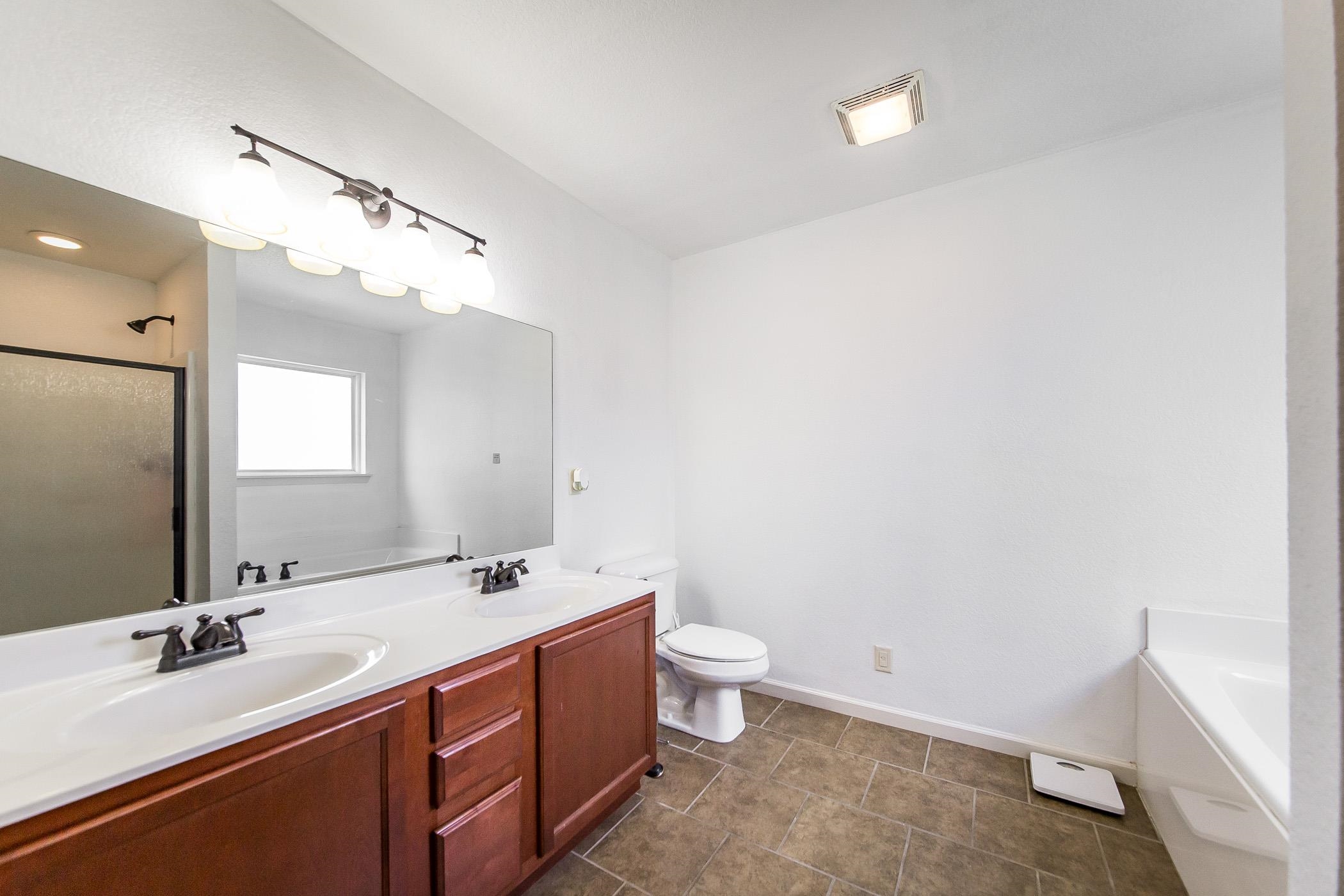 SOUTHERN COMFORT ESTATES - Residential