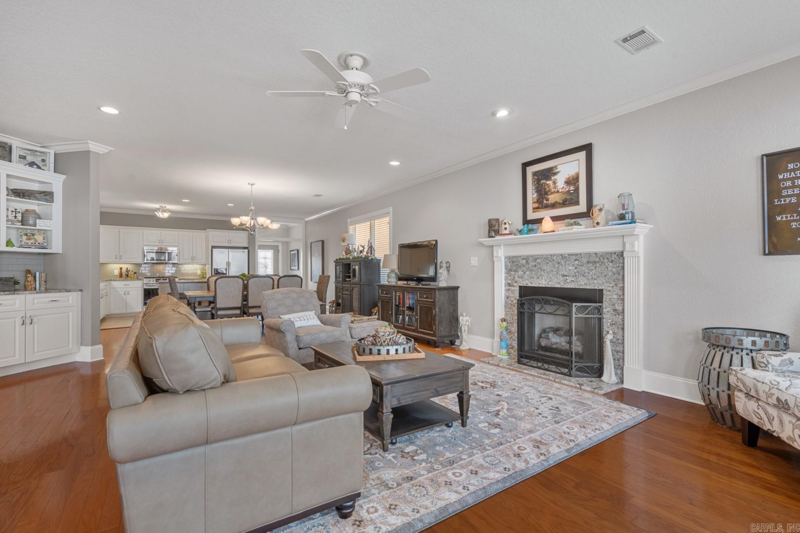 LIGHTHOUSE COVE - Residential