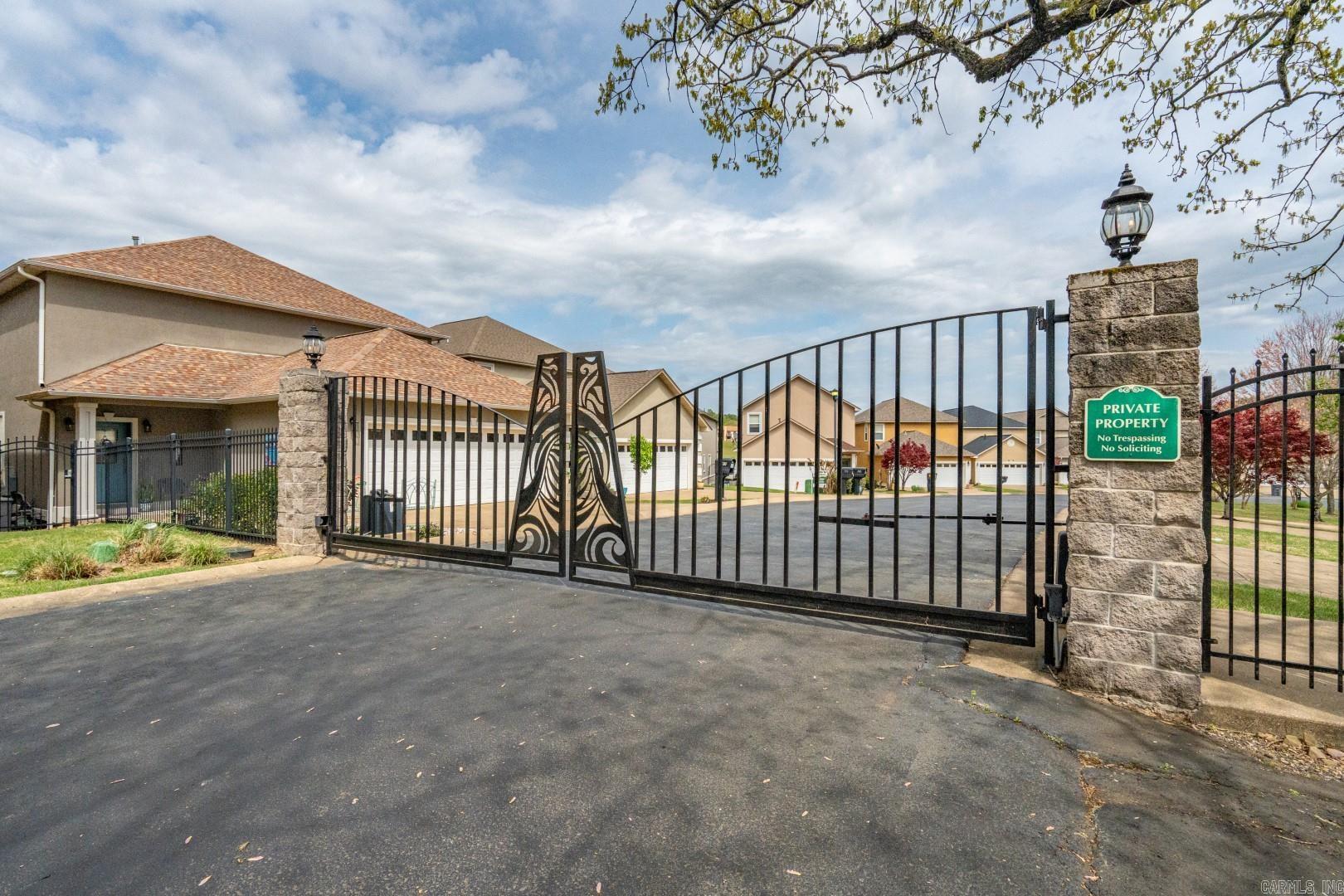 LIGHTHOUSE COVE - Residential