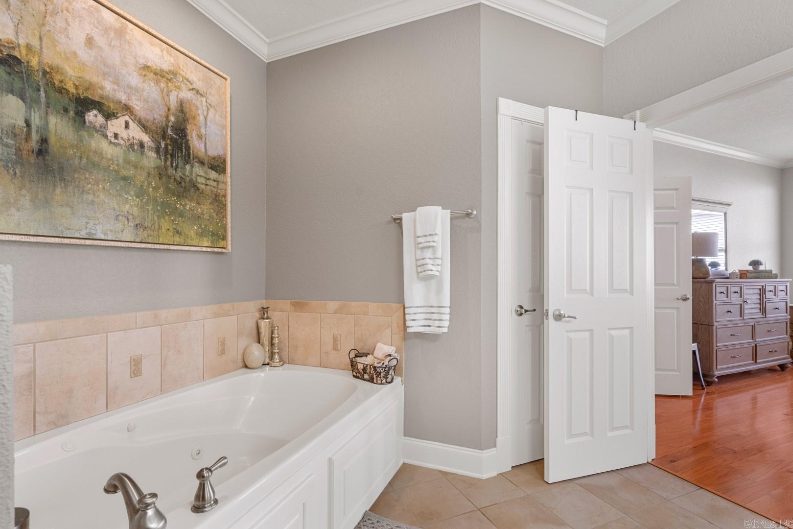 LIGHTHOUSE COVE - Residential