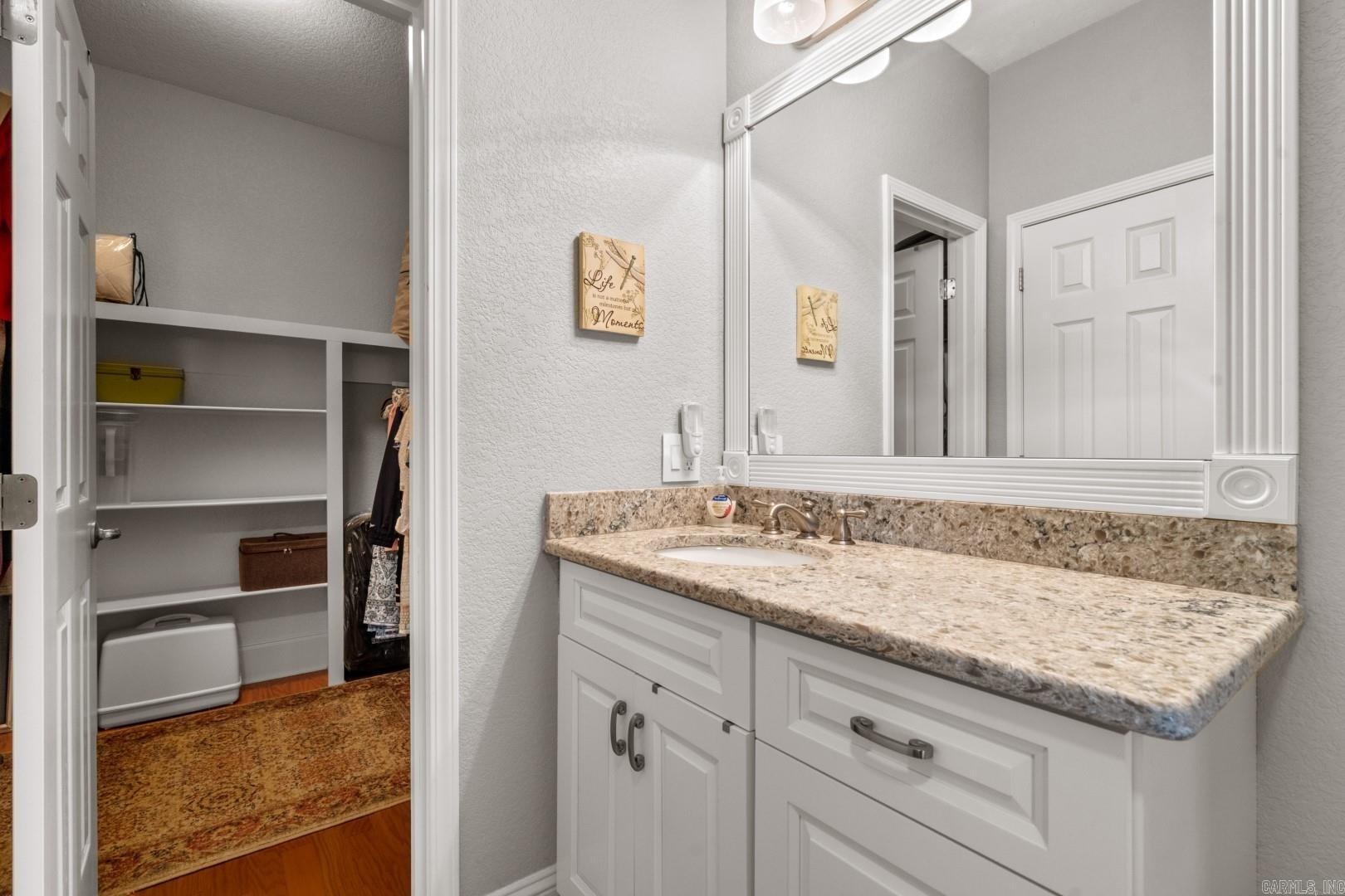 LIGHTHOUSE COVE - Residential