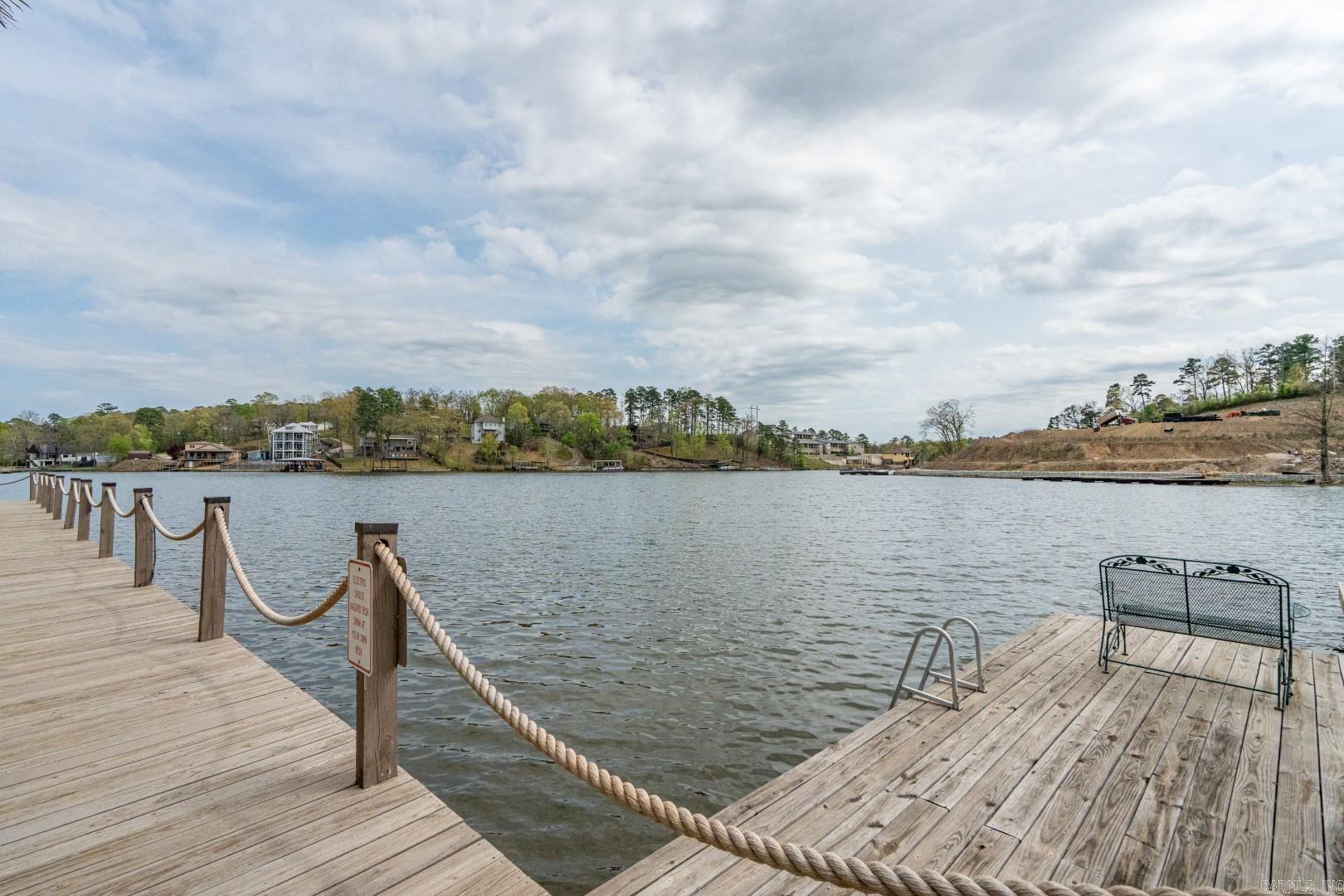 LIGHTHOUSE COVE - Residential