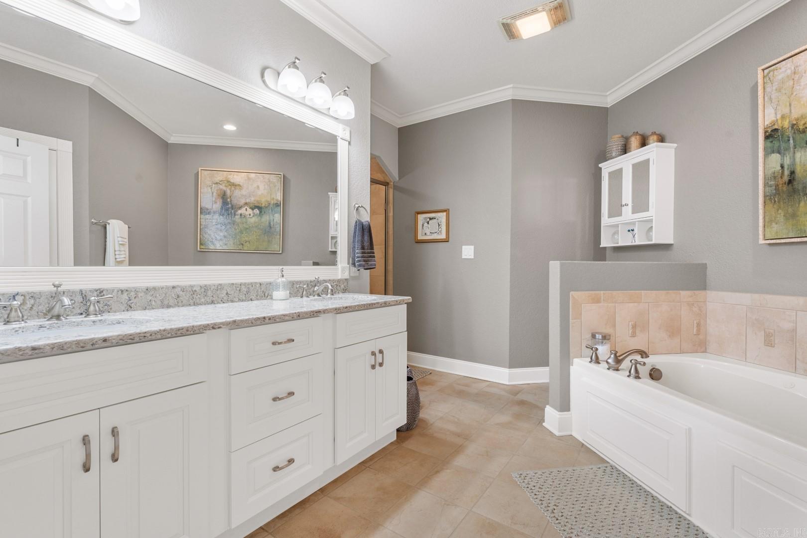 LIGHTHOUSE COVE - Residential